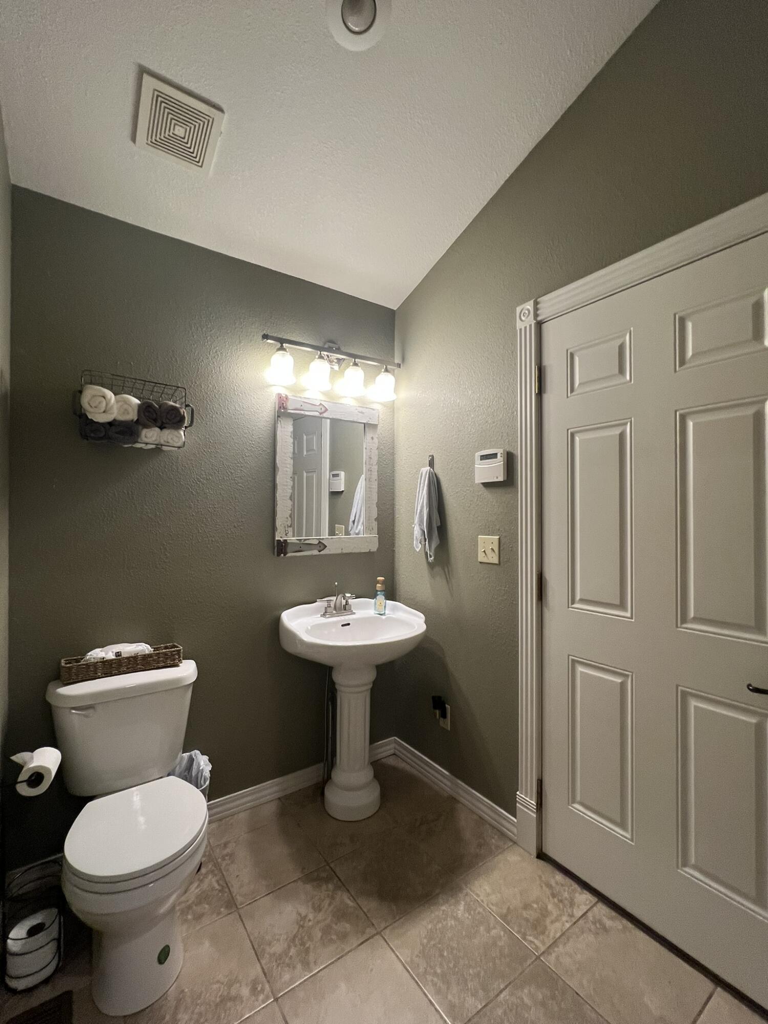 7876 County Road 3400 Property Photo 17