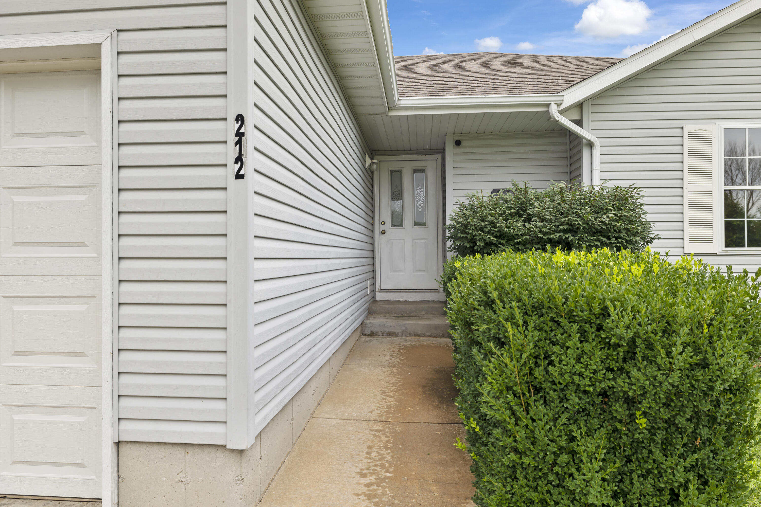212 Justin Street Property Photo 2