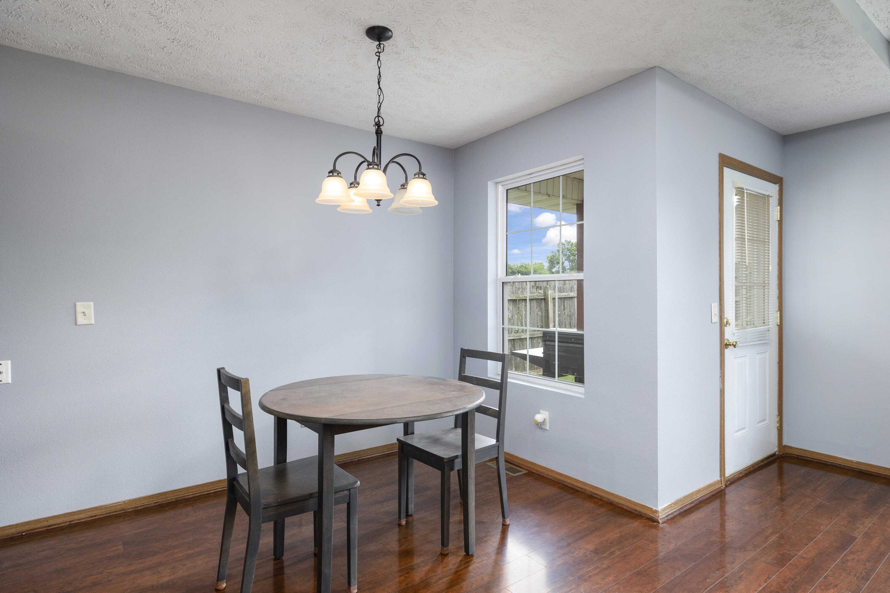 212 Justin Street Property Photo 6
