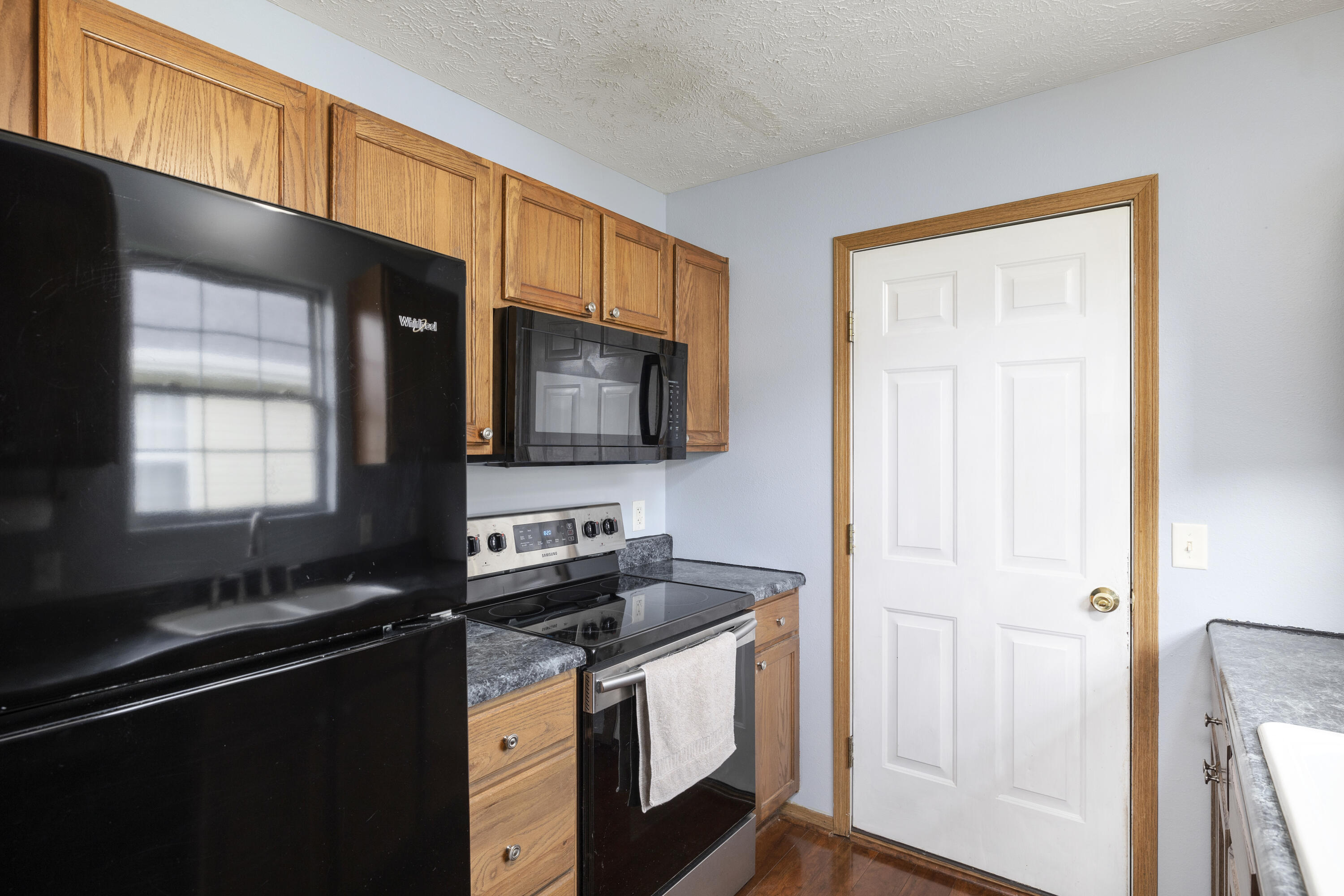 212 Justin Street Property Photo 8