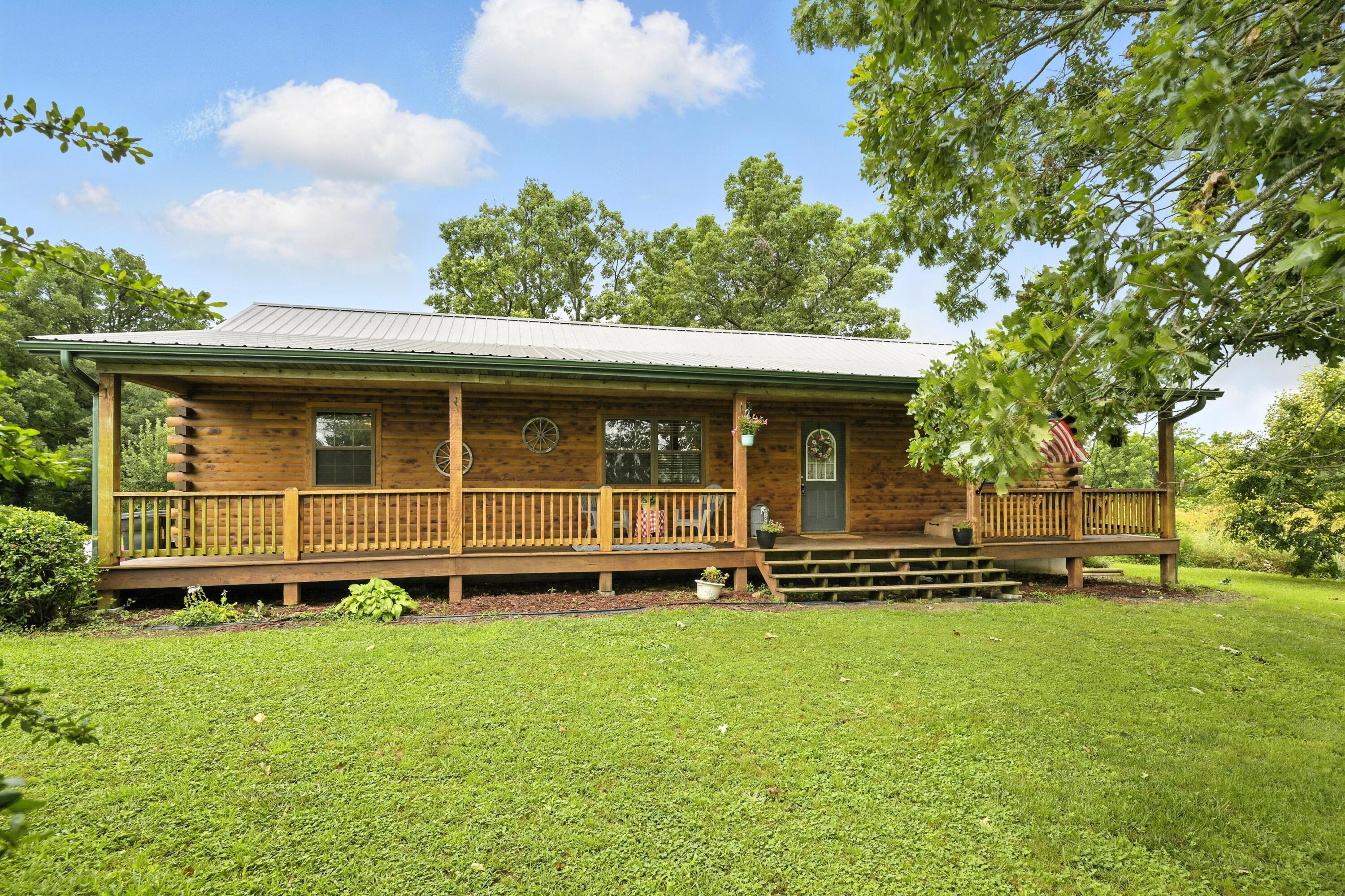 2108 Carnell Road Property Photo 2