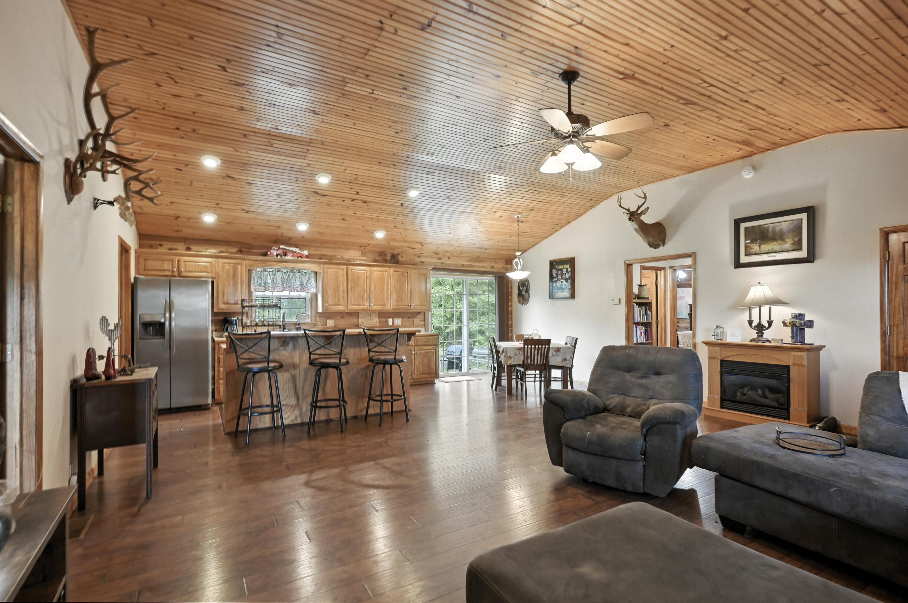 2108 Carnell Road Property Photo 12