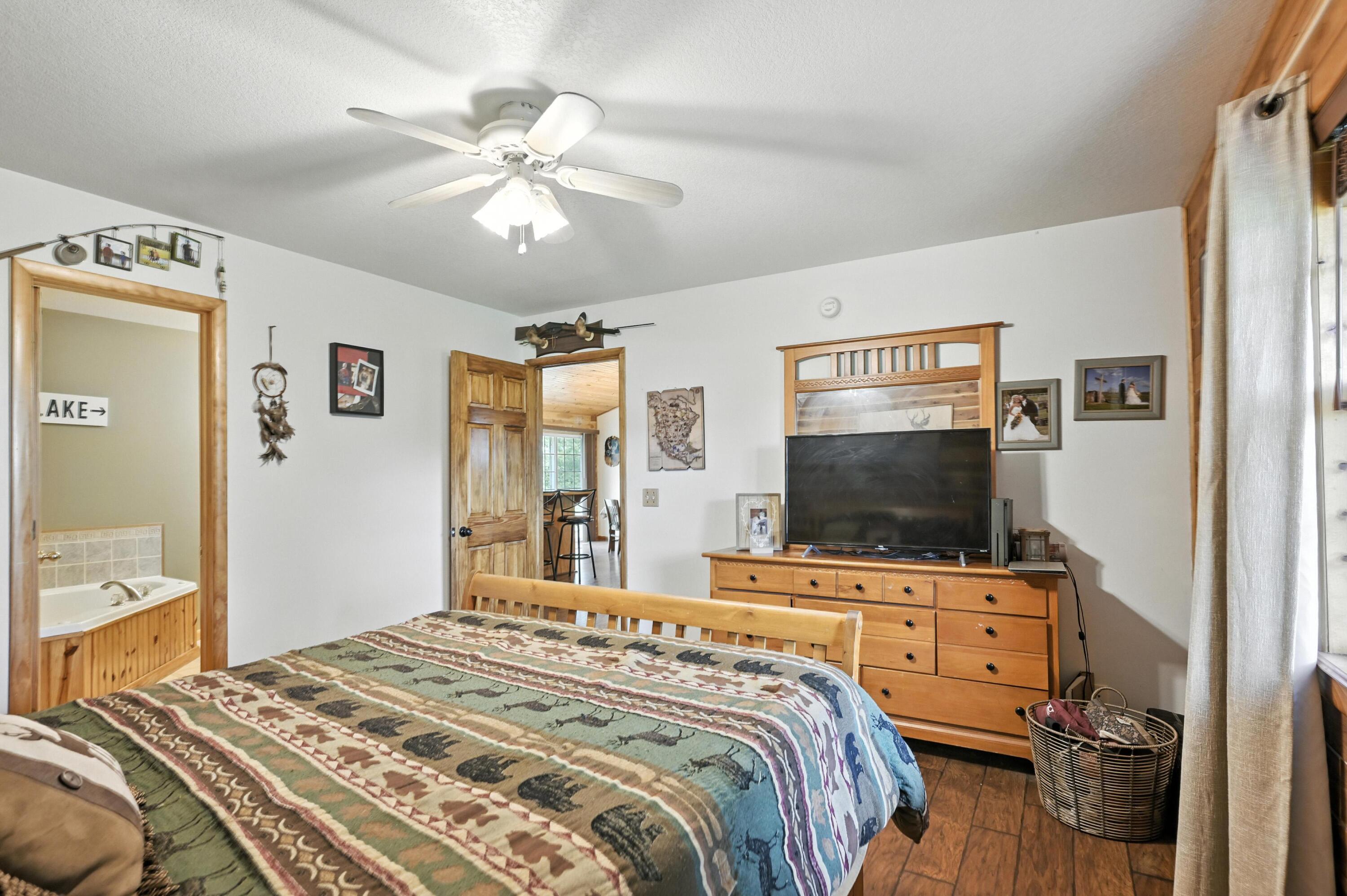 2108 Carnell Road Property Photo 16