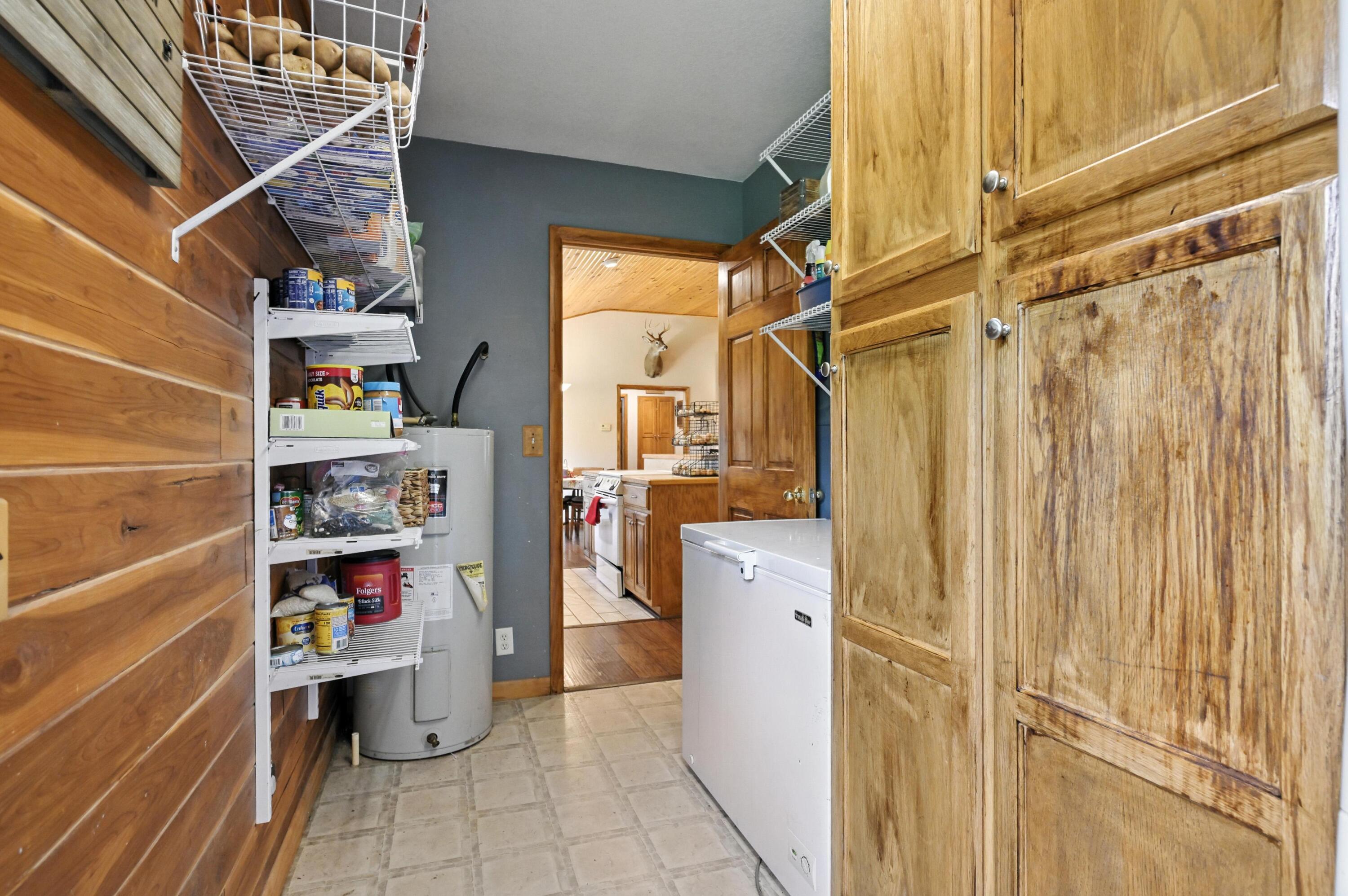 2108 Carnell Road Property Photo 24