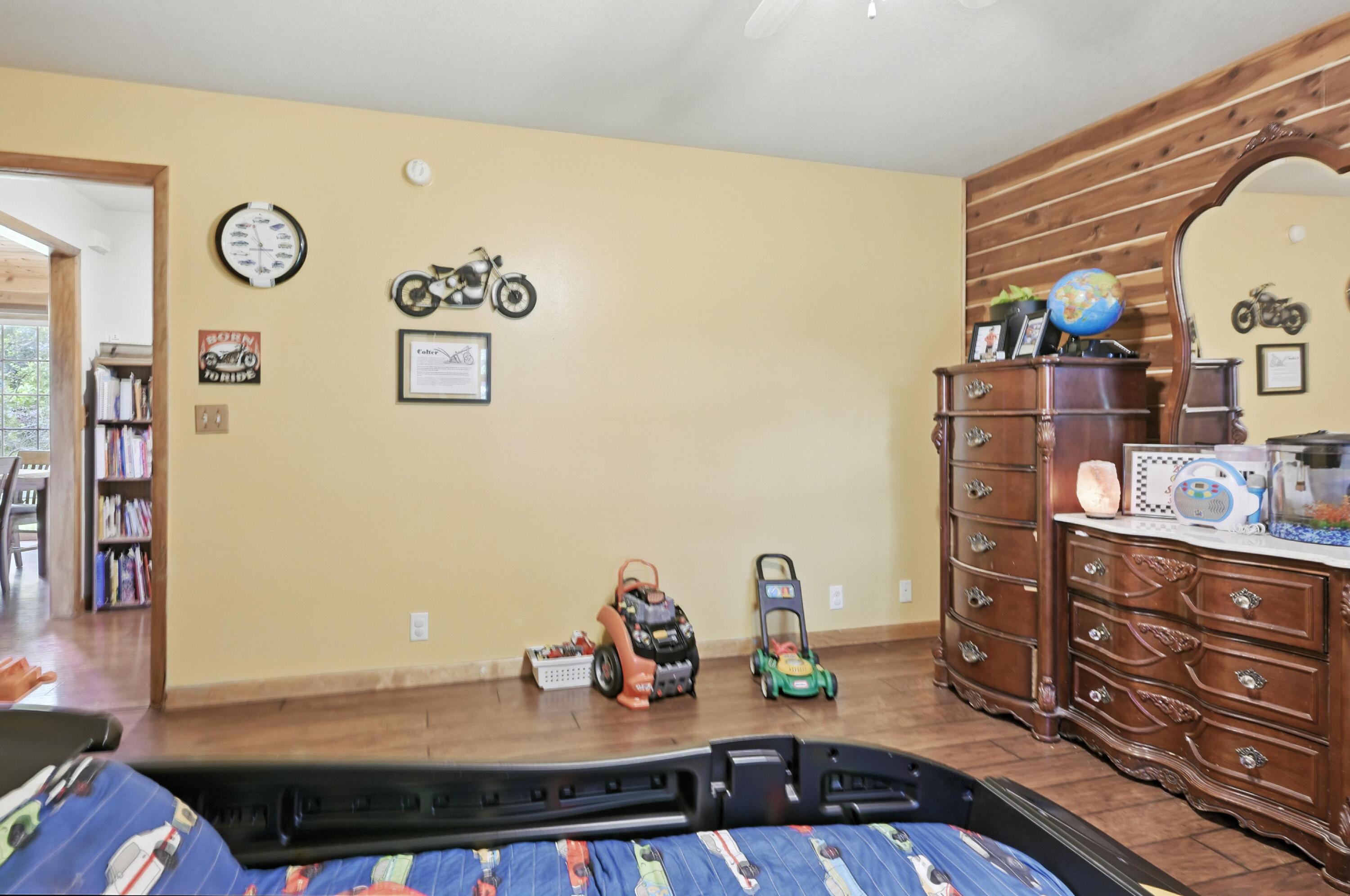 2108 Carnell Road Property Photo 26