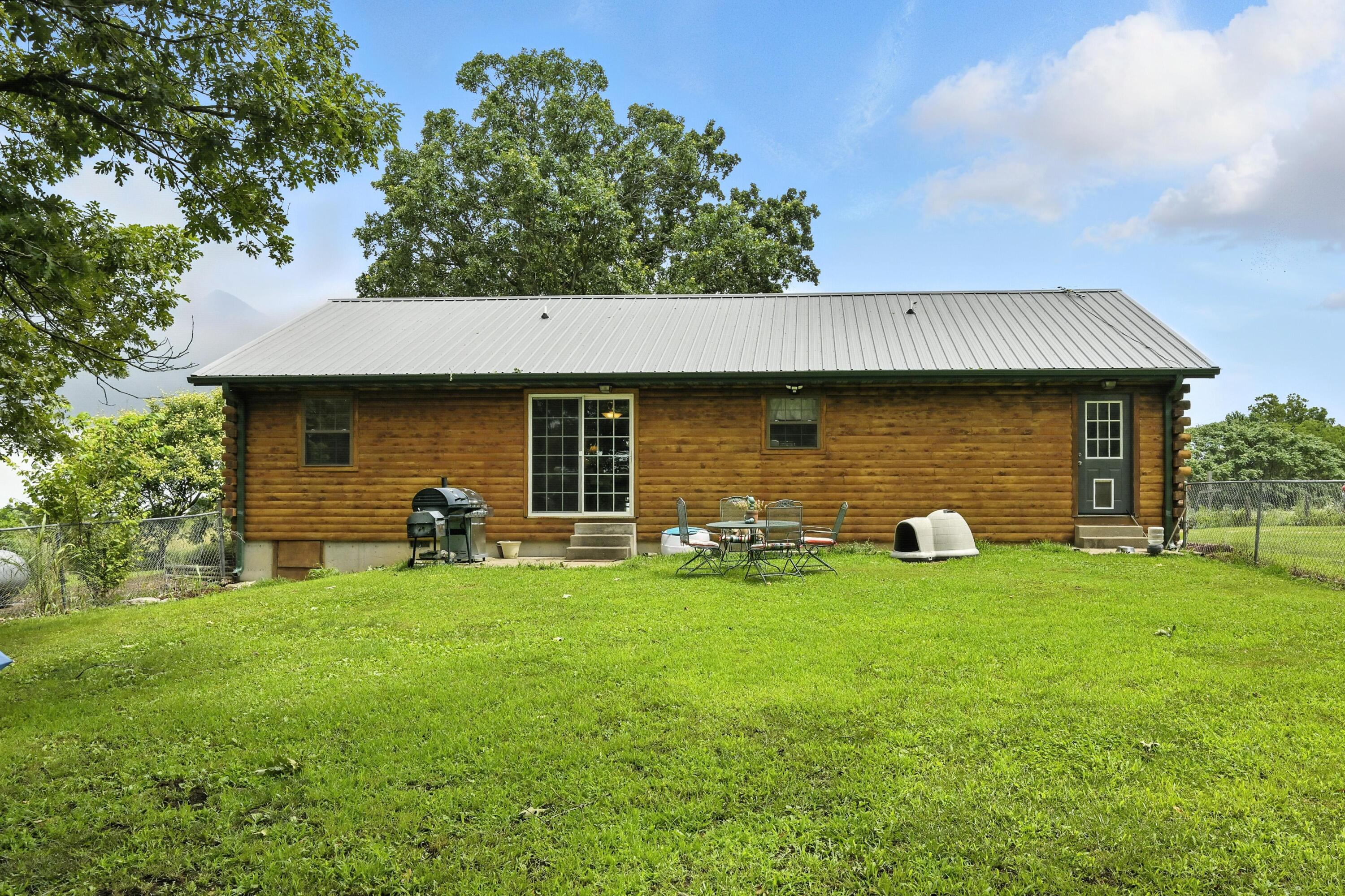 2108 Carnell Road Property Photo 33