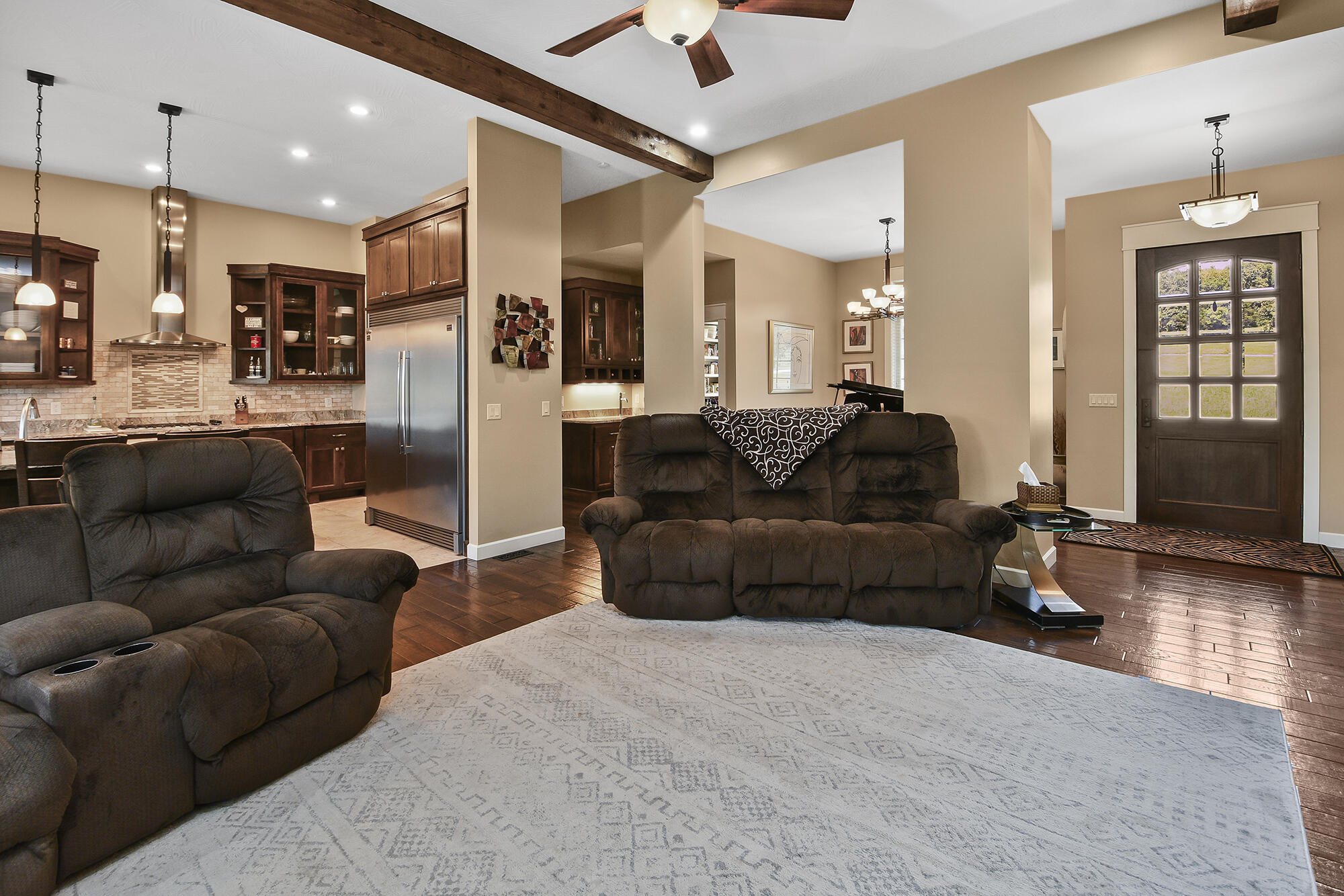 932 Caliburn Drive Property Photo 6