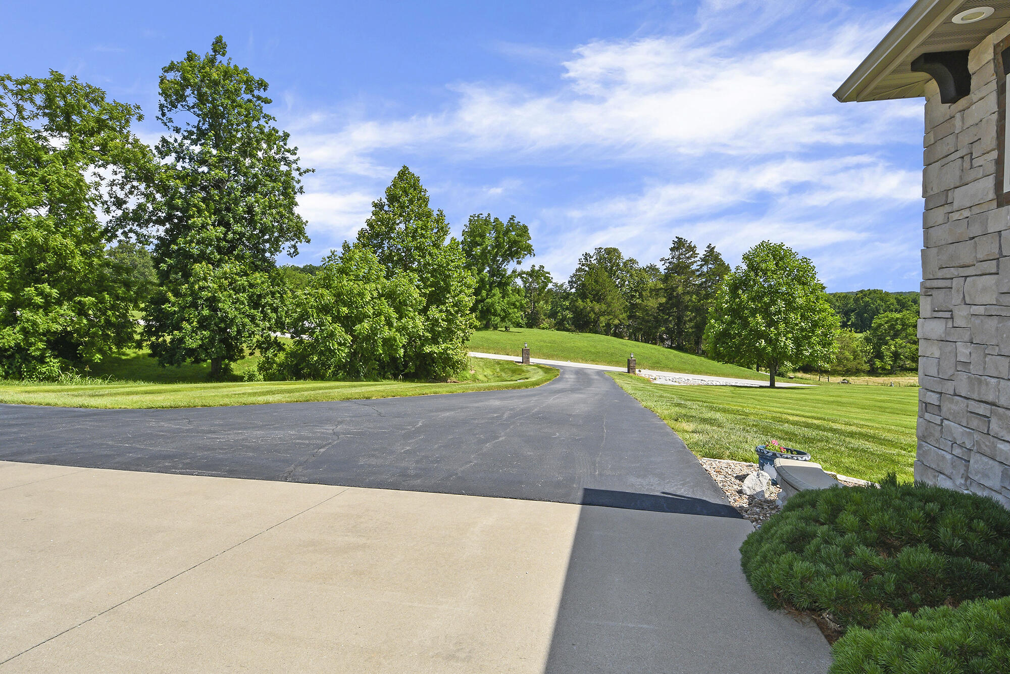 932 Caliburn Drive Property Photo 105