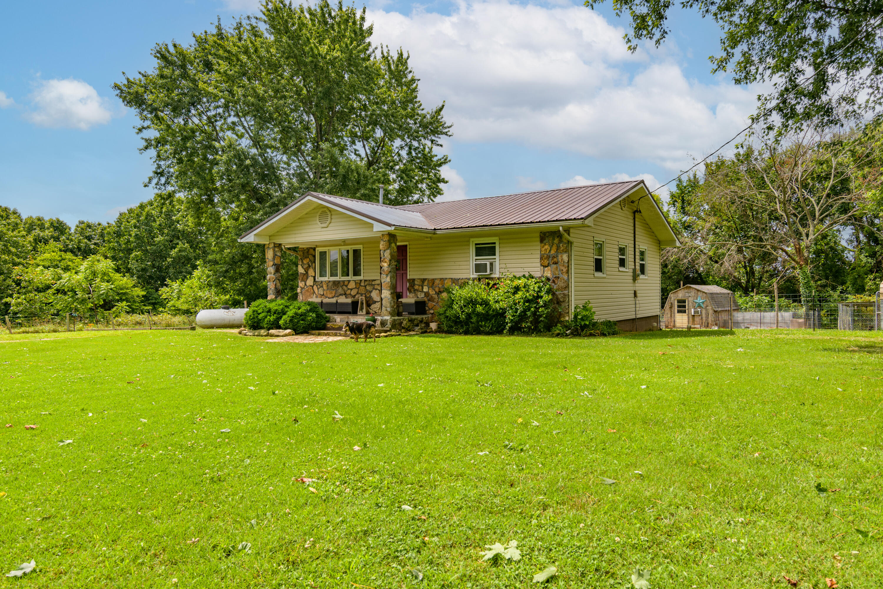 190 Walker Road Property Photo 3