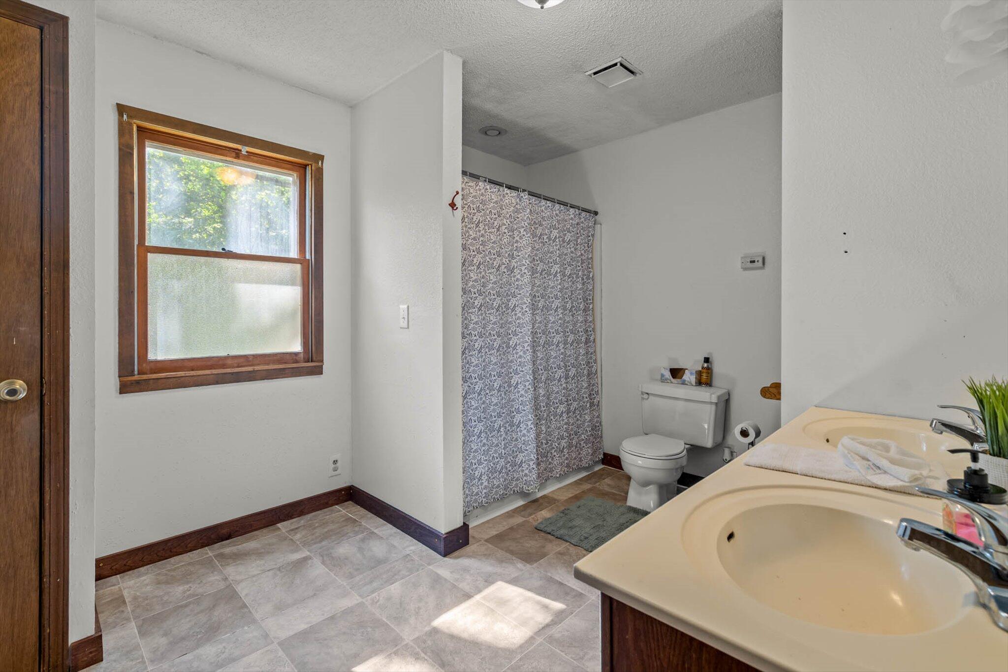 1265 Royal Road Property Photo 17