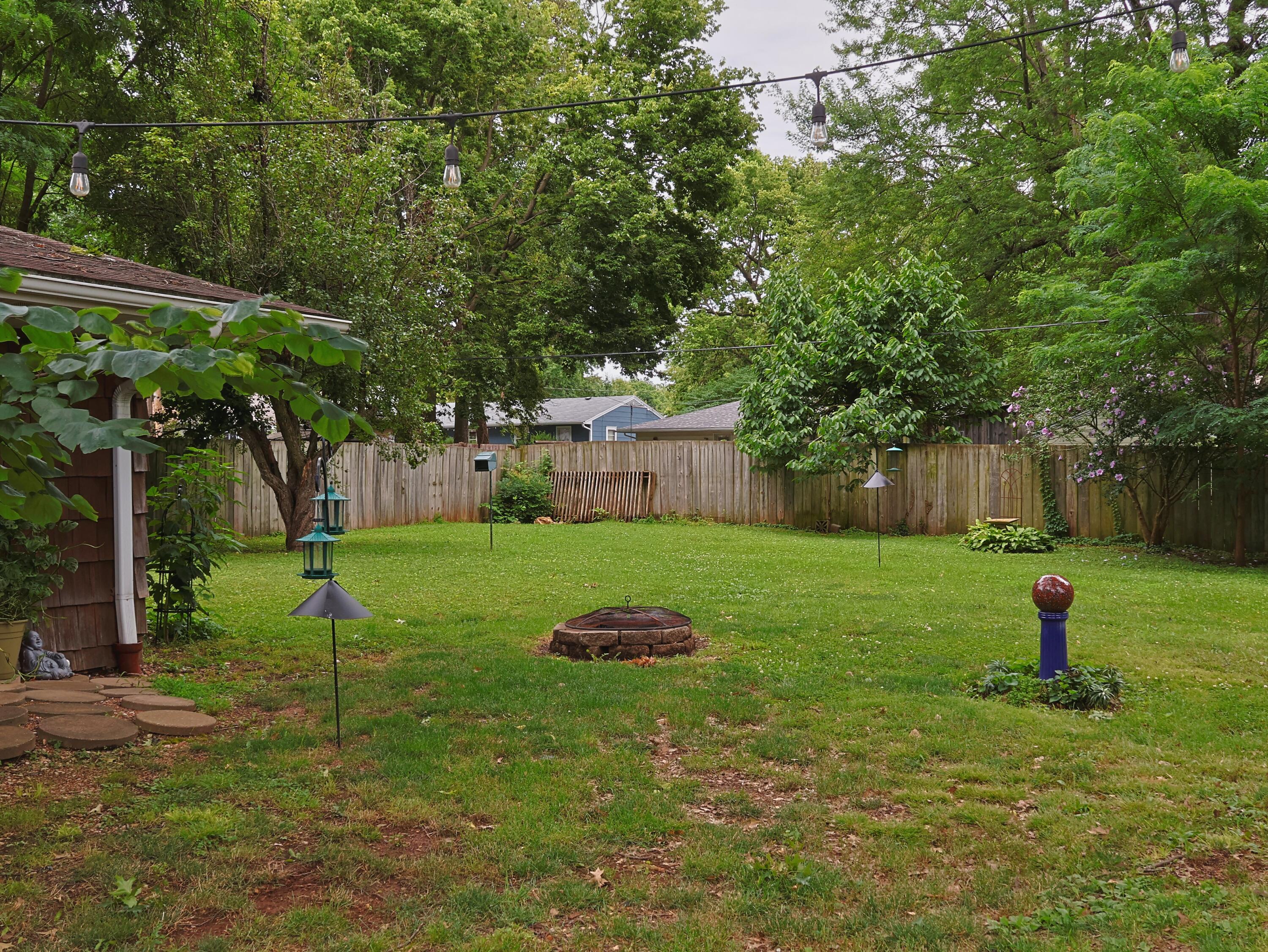 848 South Kickapoo Avenue Property Photo 49
