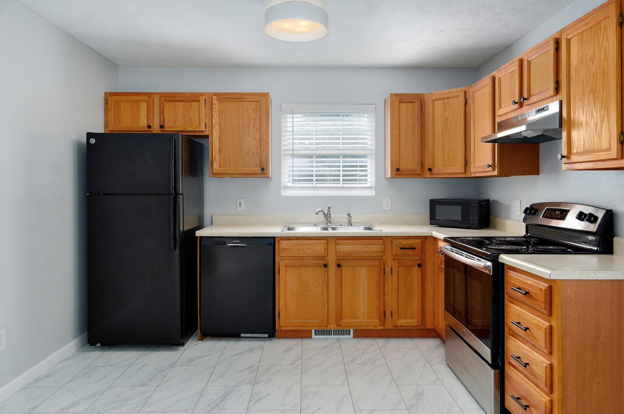 1037 North Clifton Avenue Property Photo 11