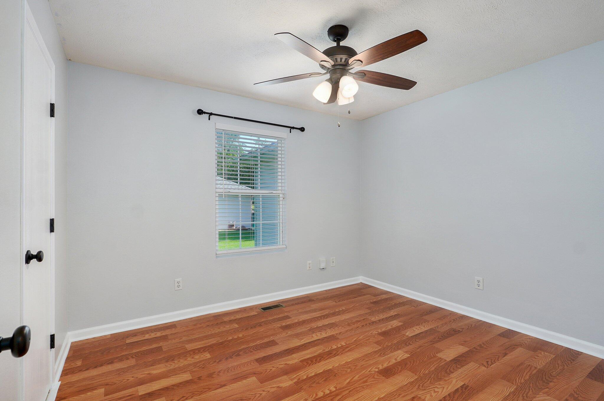 1037 North Clifton Avenue Property Photo 14