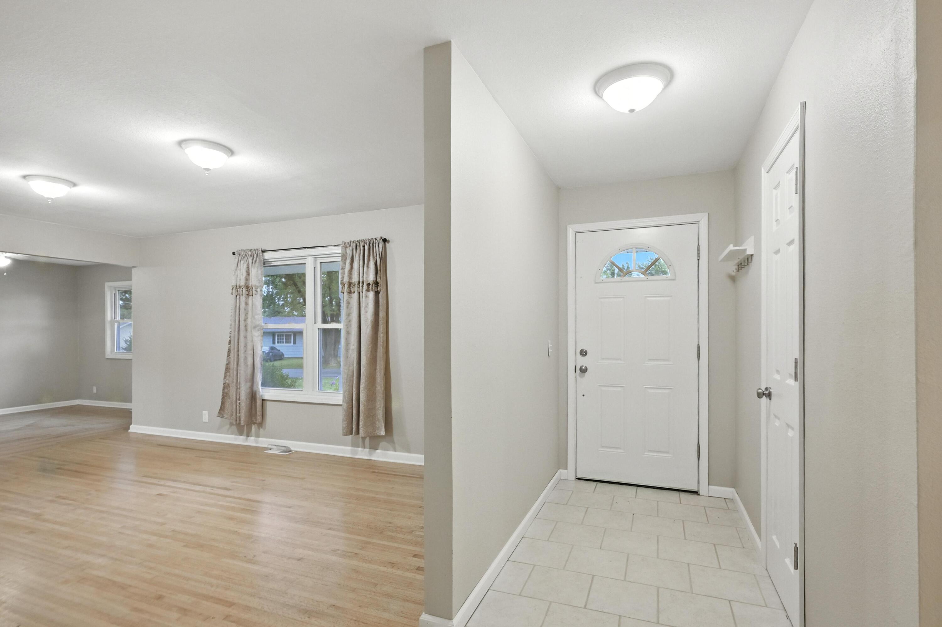 204 North Arlington Drive Property Photo 6