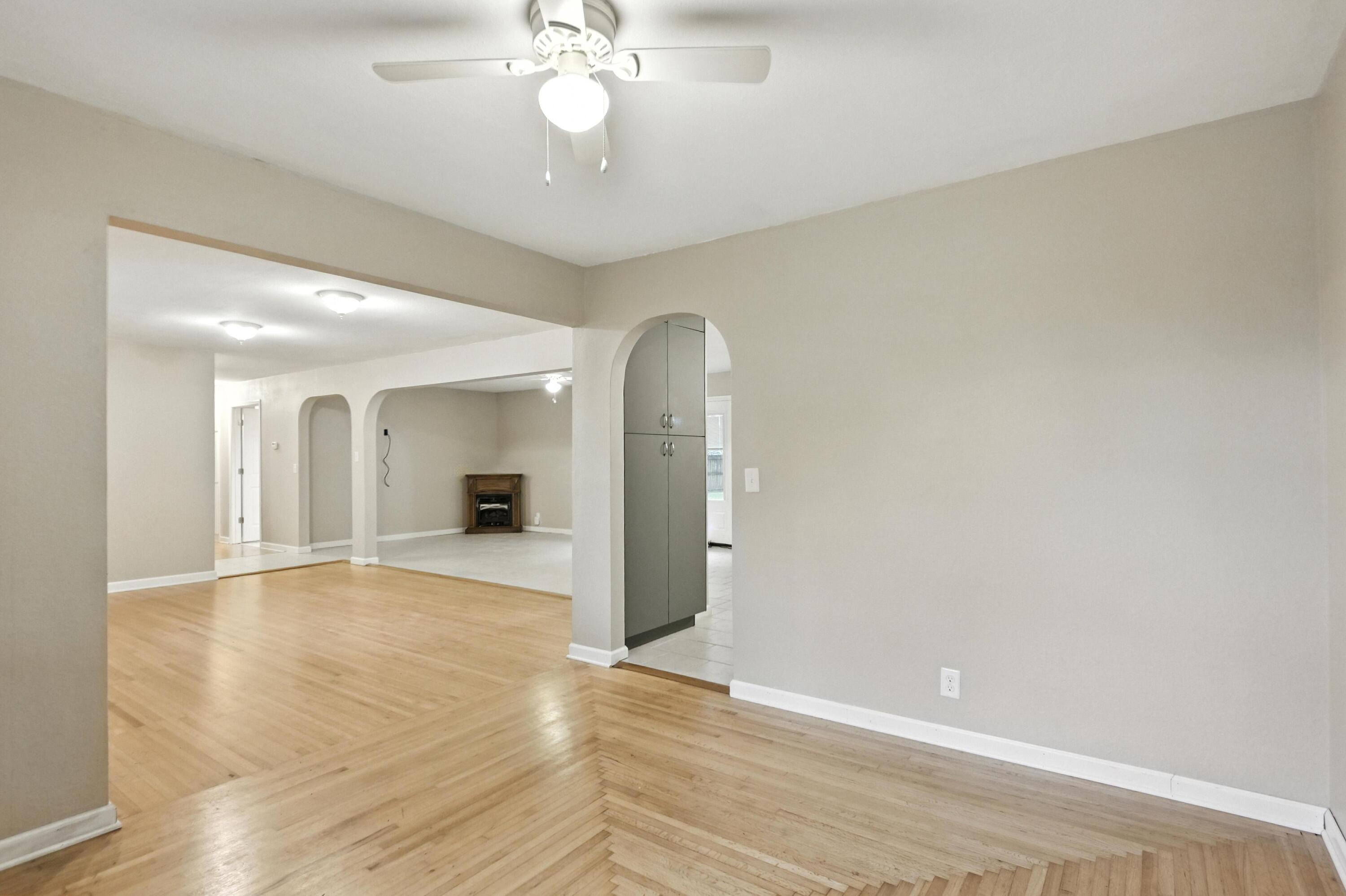 204 North Arlington Drive Property Photo 11
