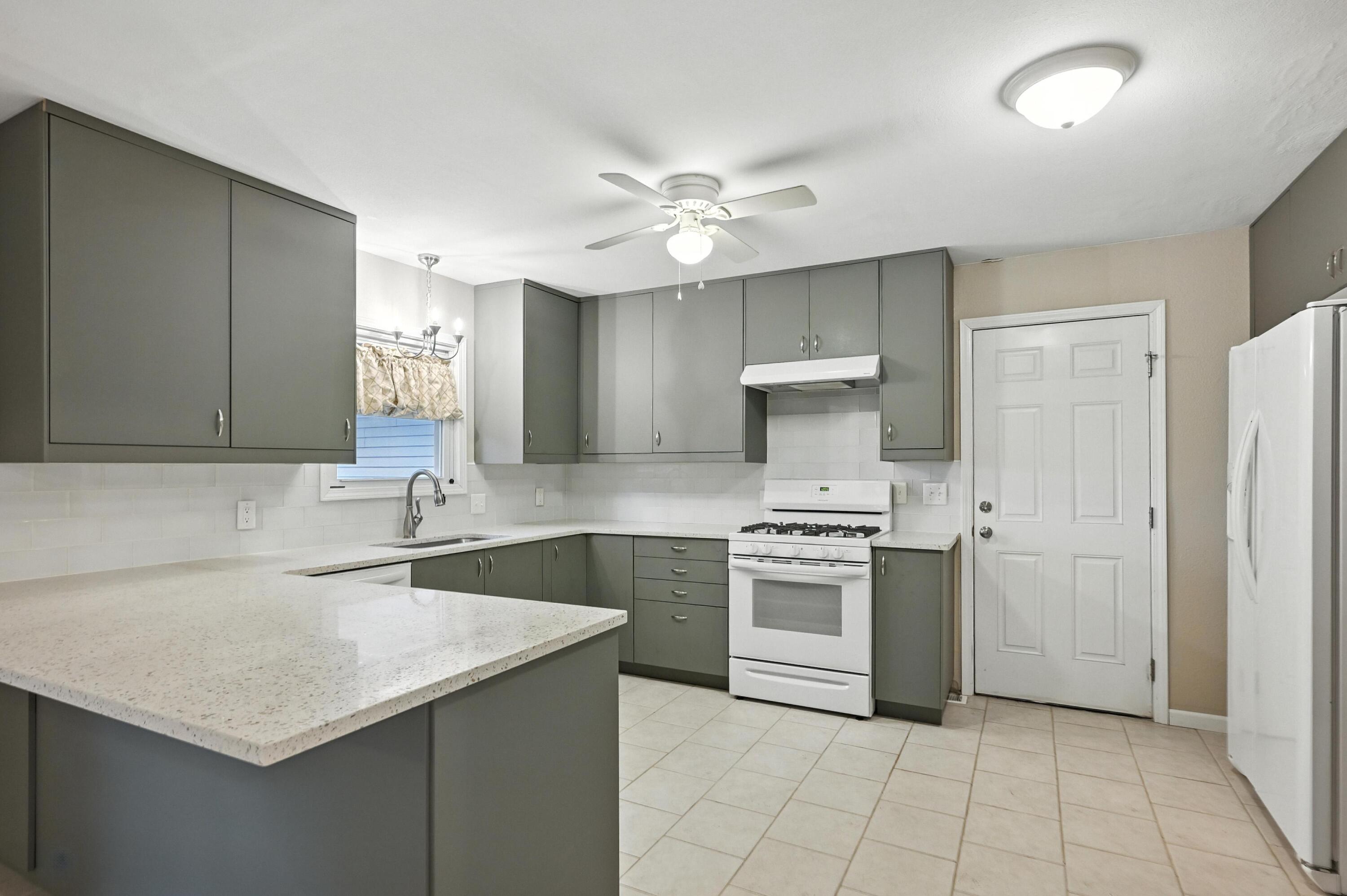 204 North Arlington Drive Property Photo 17