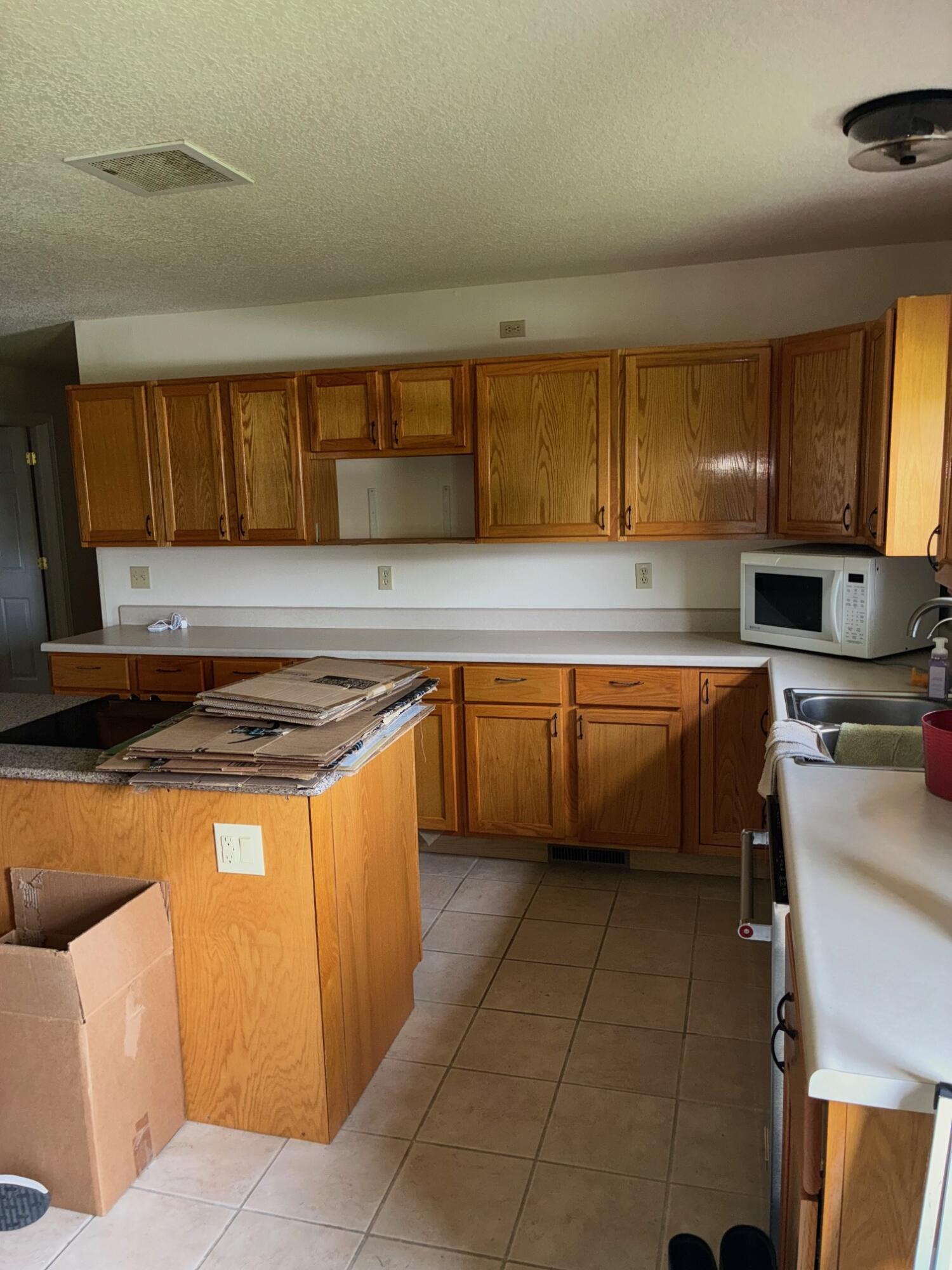10058 Fr 2015 Property Photo 14