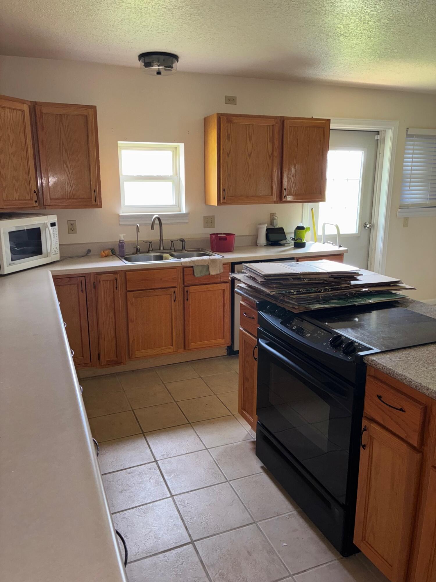 10058 Fr 2015 Property Photo 6