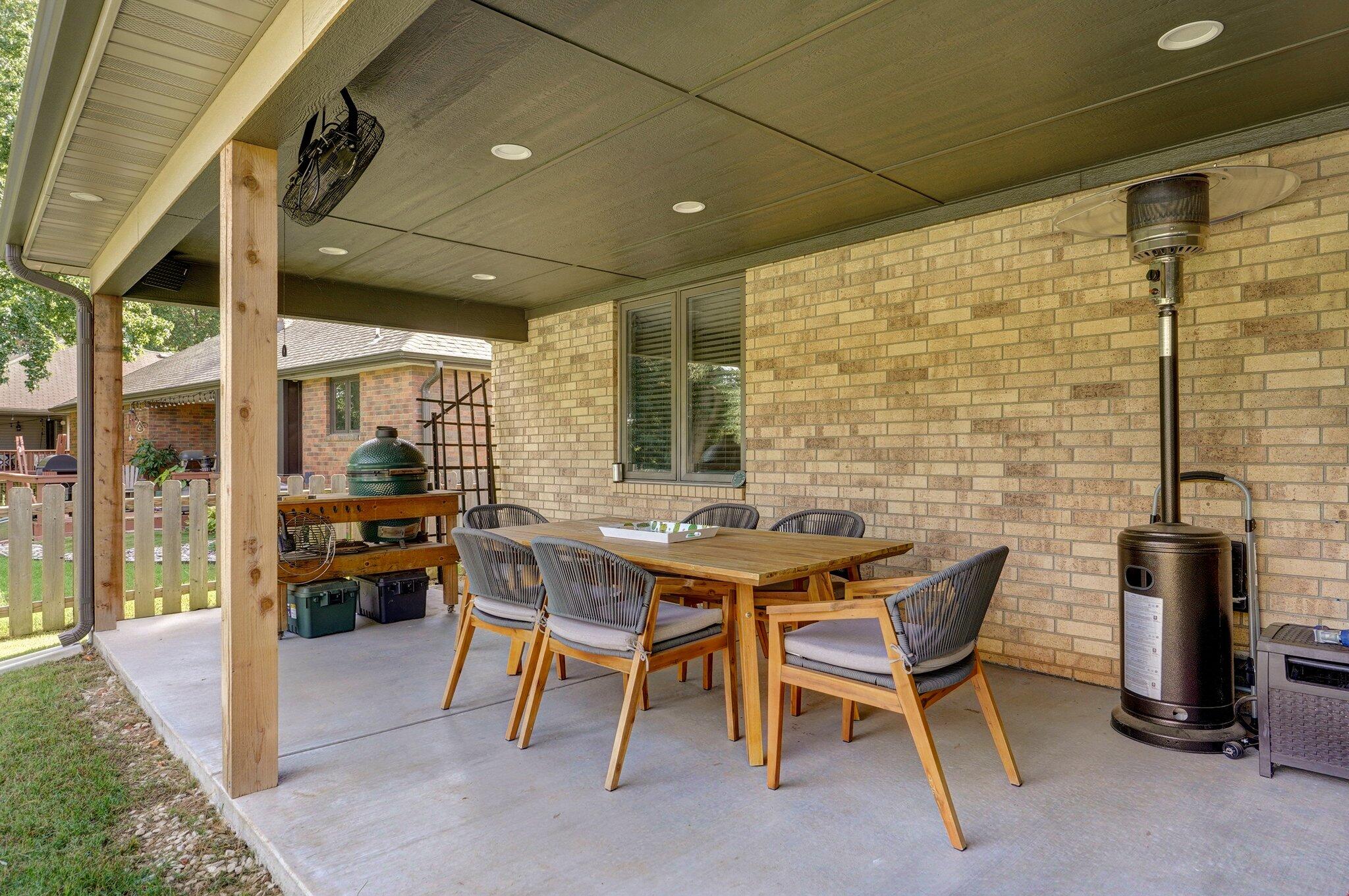 3526 South Bellhurst Avenue Property Photo 29