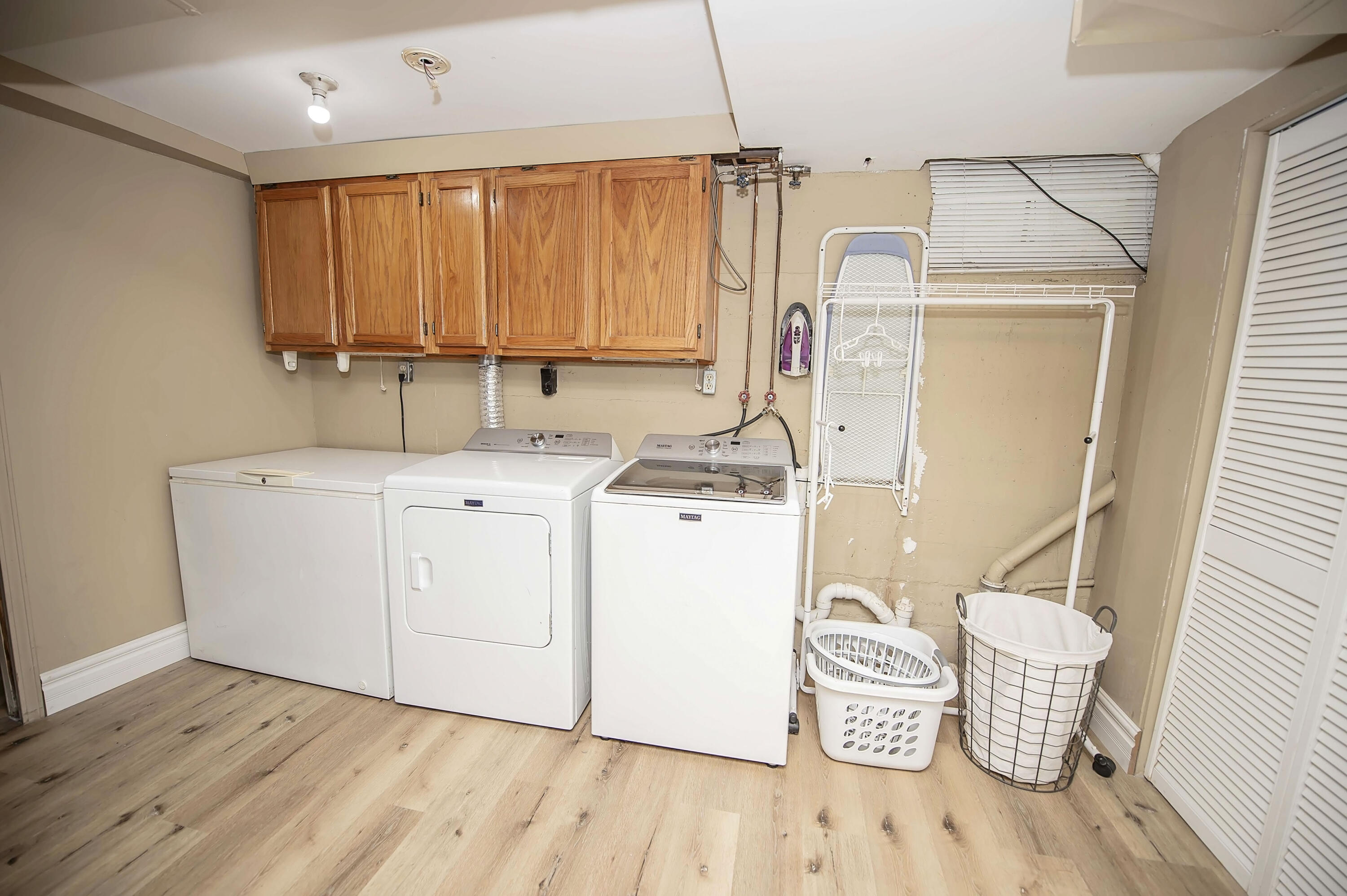825 East University Street Property Photo 27