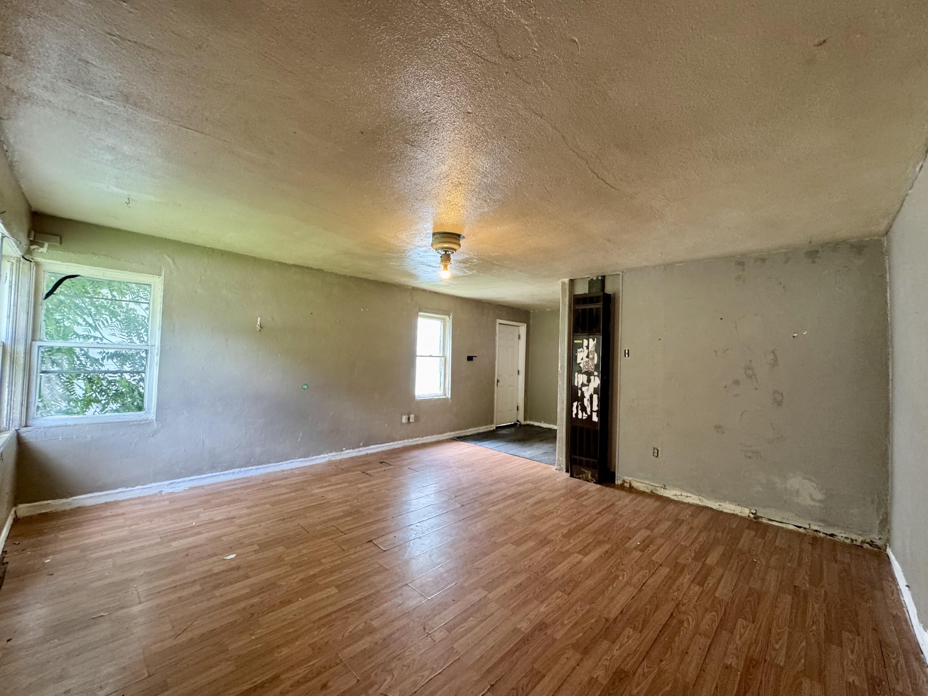 1451-72 East Mcgee Street Property Photo 4
