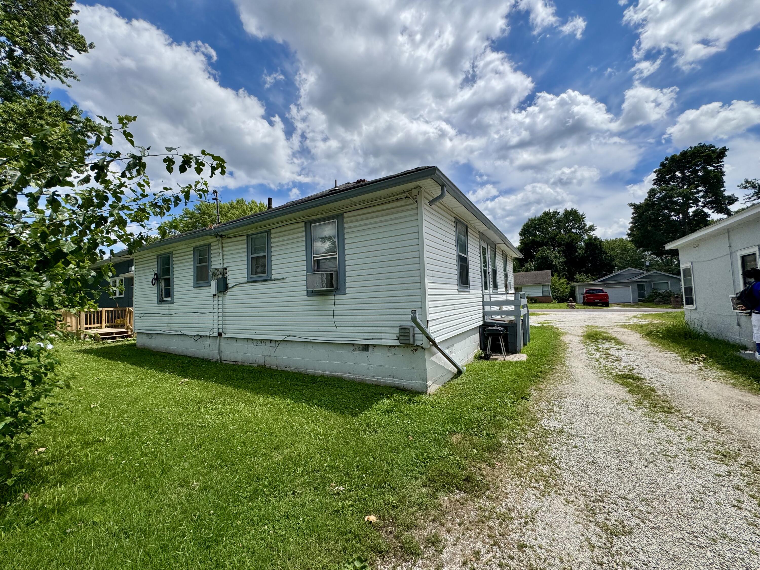1451-72 East Mcgee Street Property Photo 11