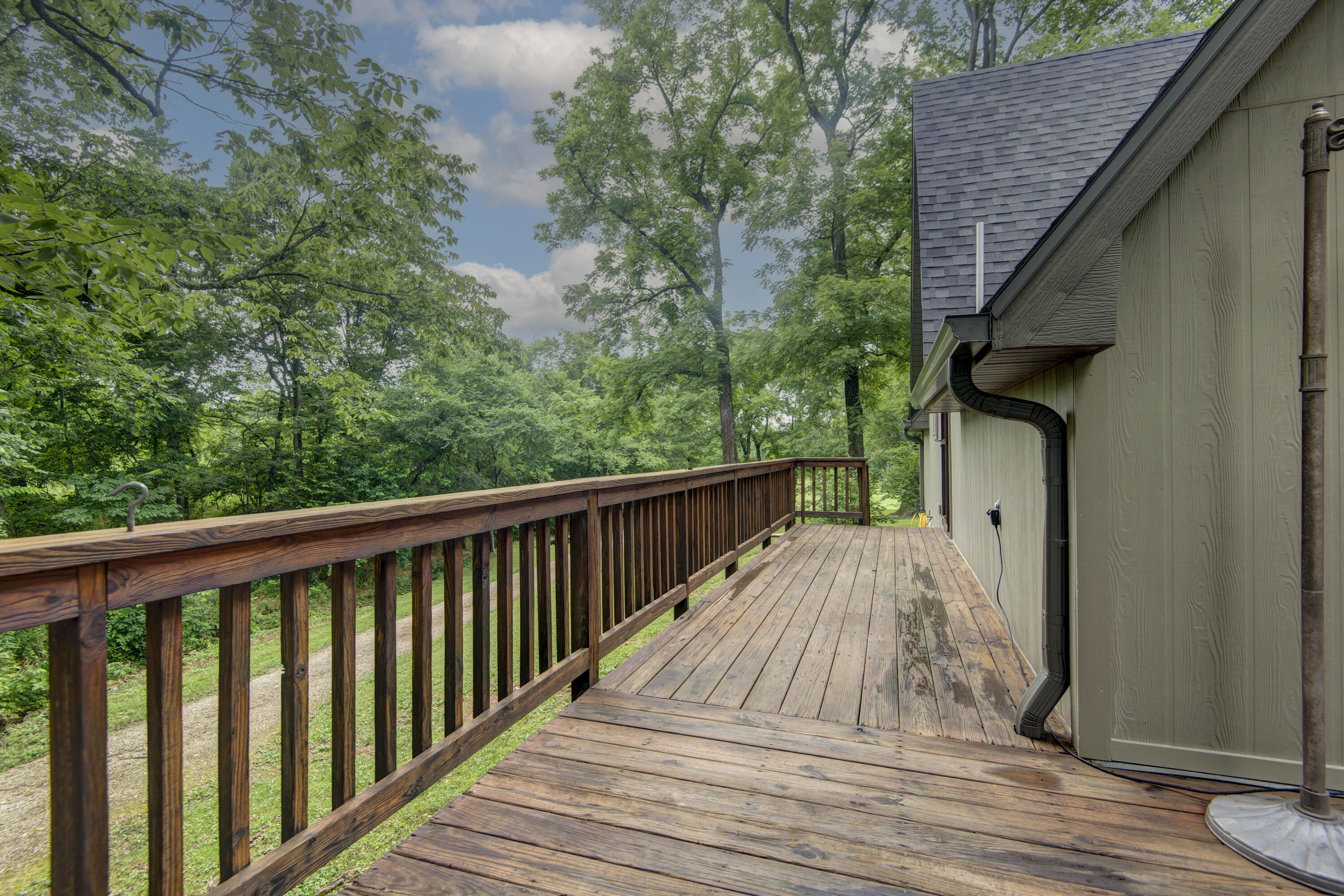 159 Old Dallas Loop Property Photo 6