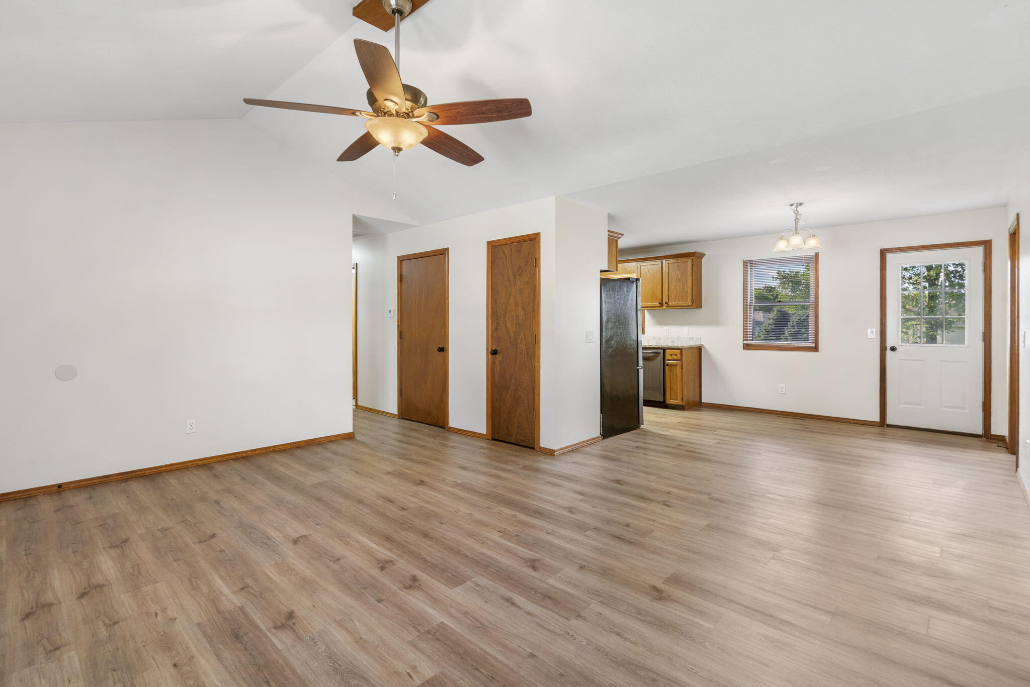 2040 East Sandelwood Street Property Photo 2