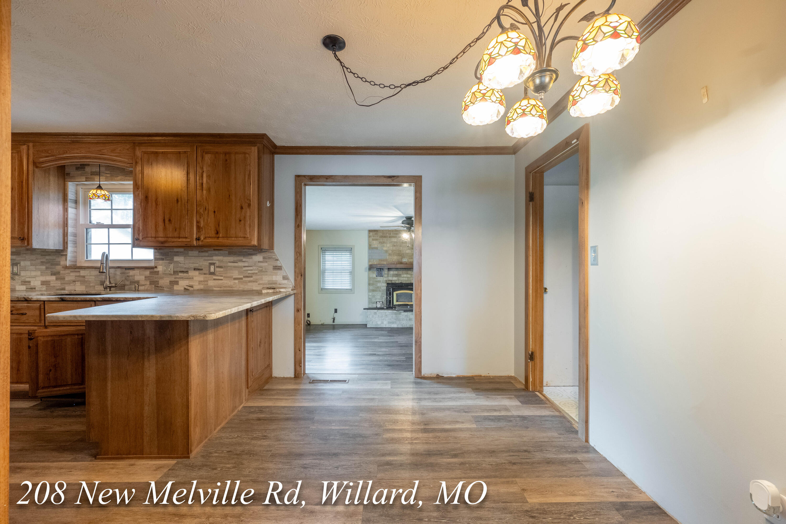 208 East New Melville Road Property Photo 17