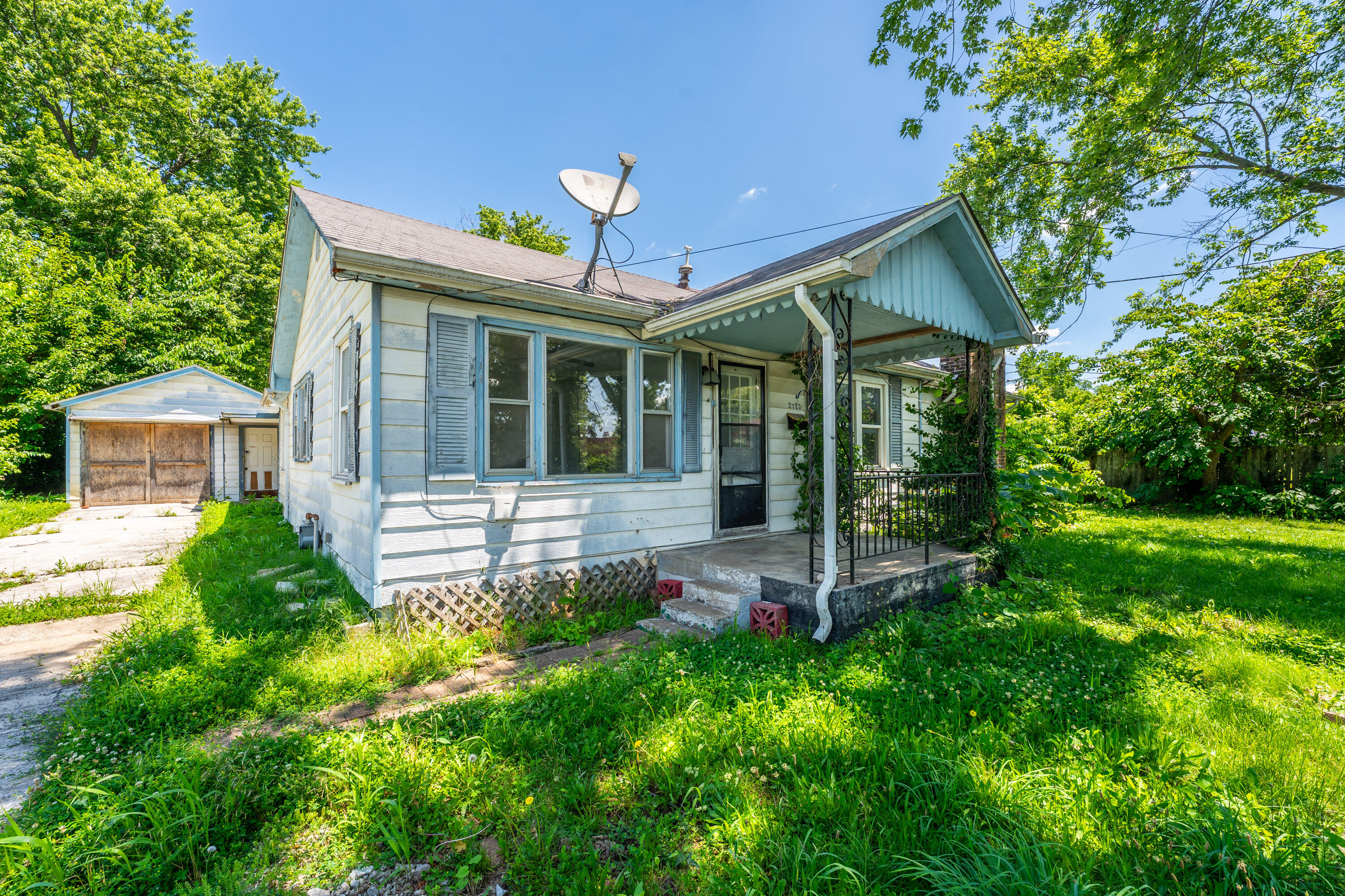 2723 West State Street Property Photo 4