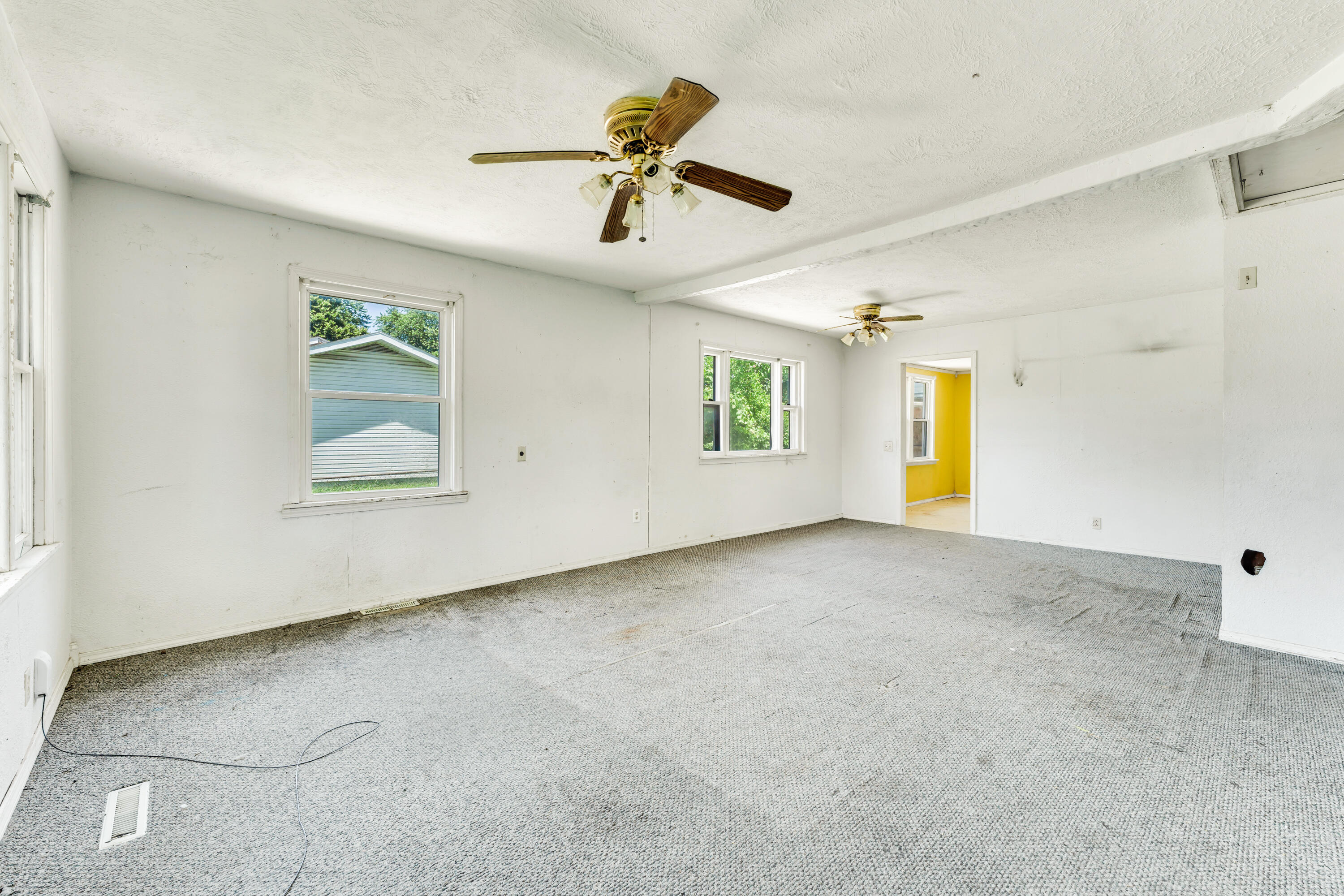 2723 West State Street Property Photo 9