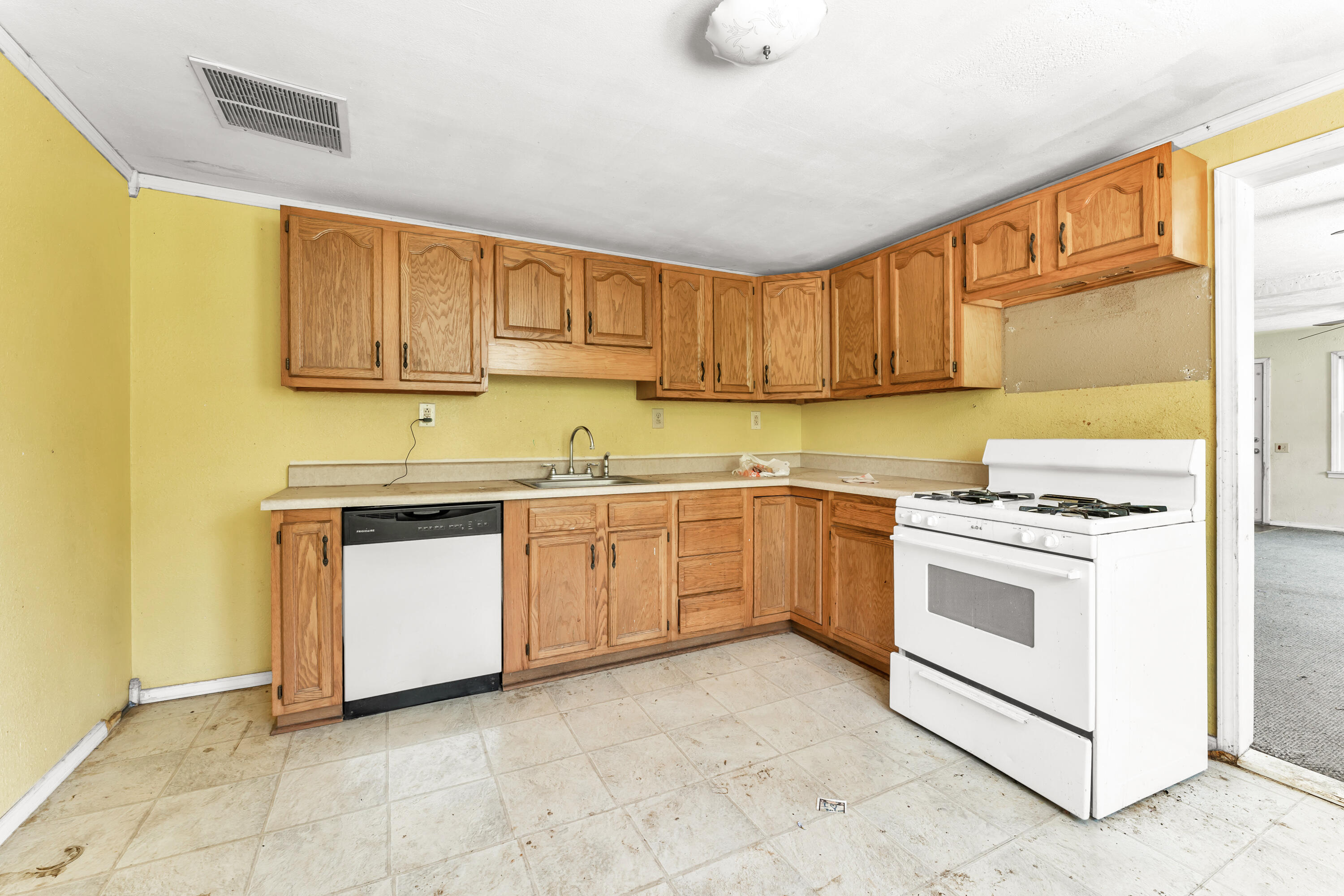 2723 West State Street Property Photo 12