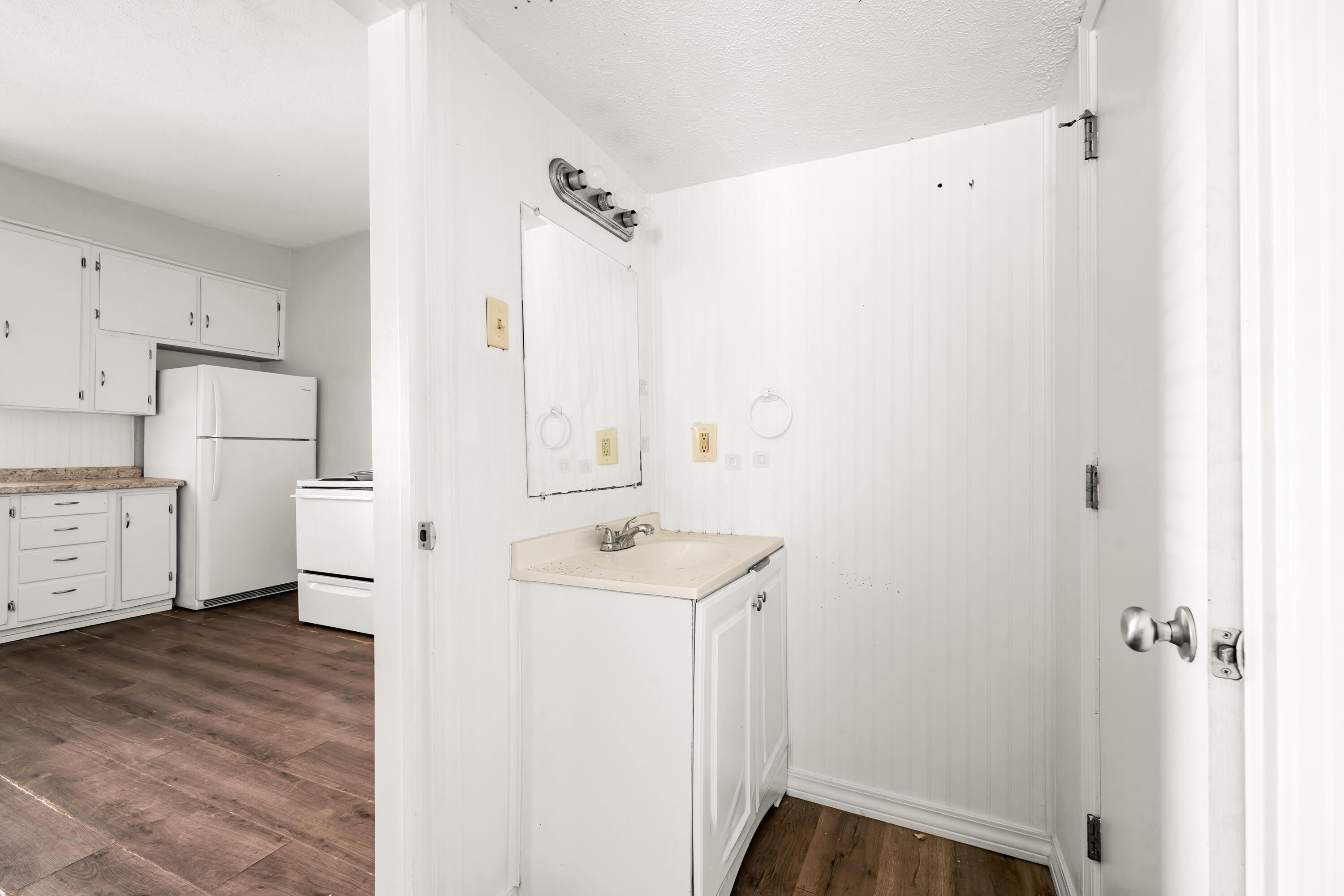 1053 East Pacific Street Property Photo 15
