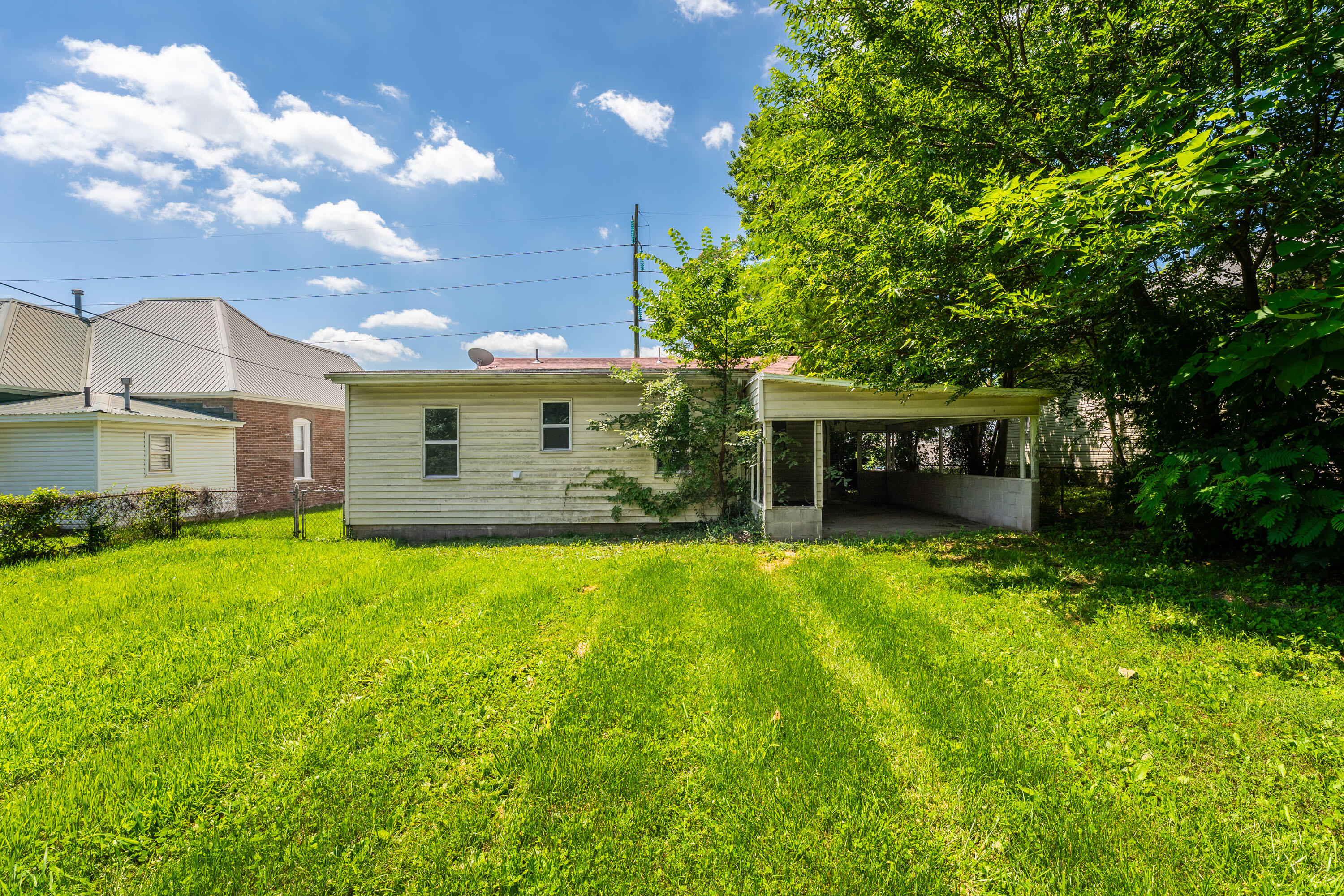 1107 West Nichols Street Property Photo 7