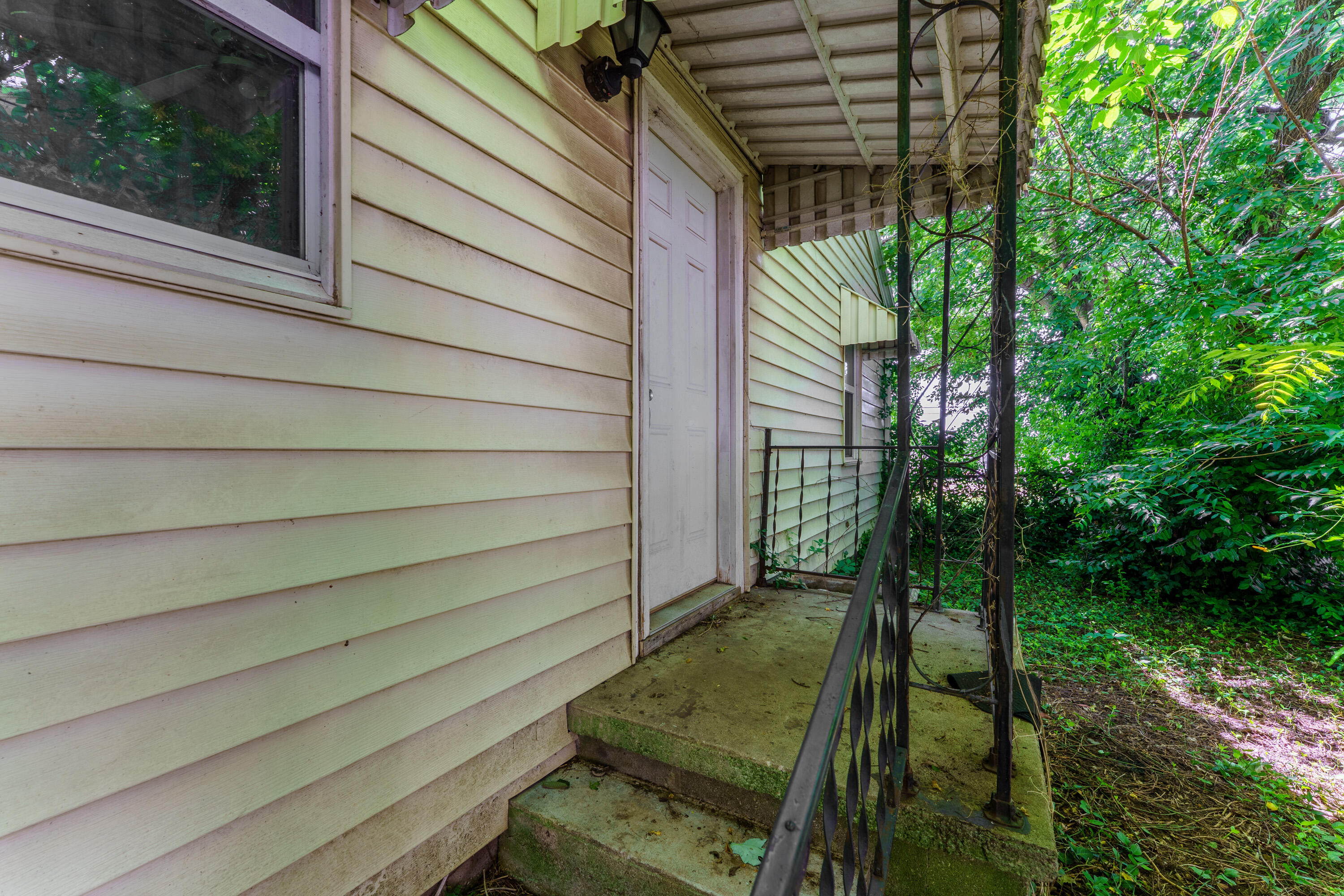 1107 West Nichols Street Property Photo 9