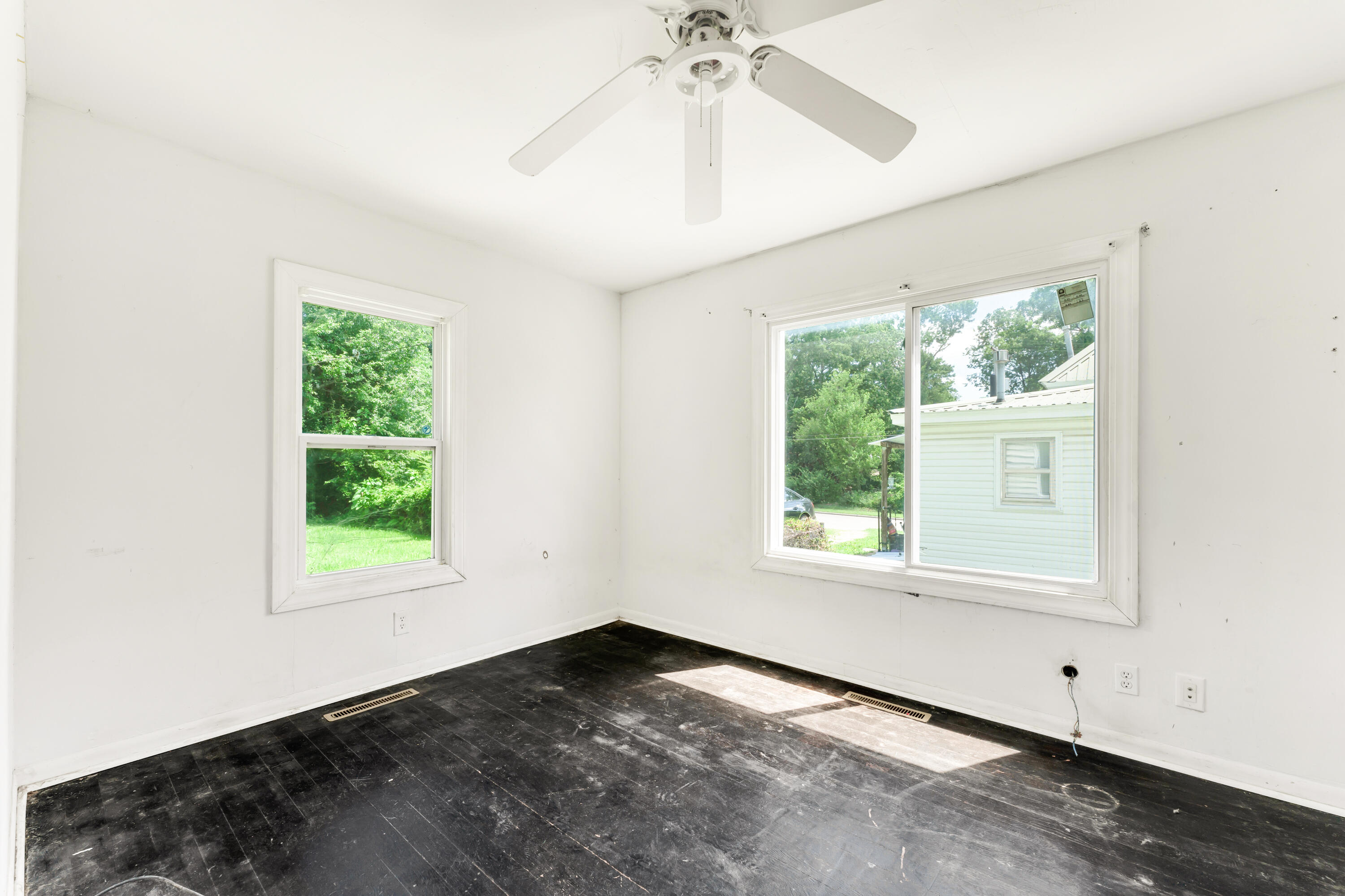 1107 West Nichols Street Property Photo 17