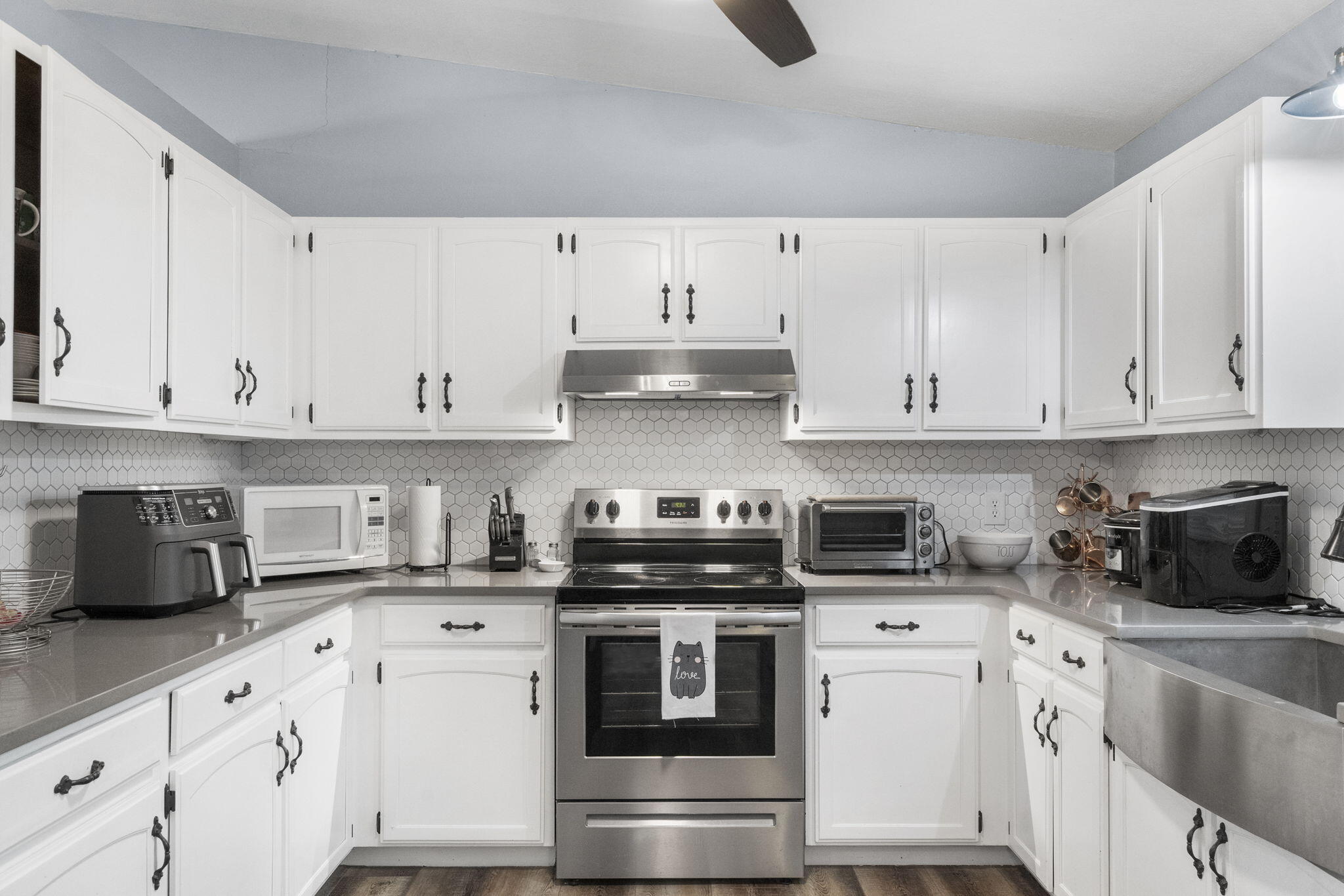 60 Montego Drive Property Photo 3