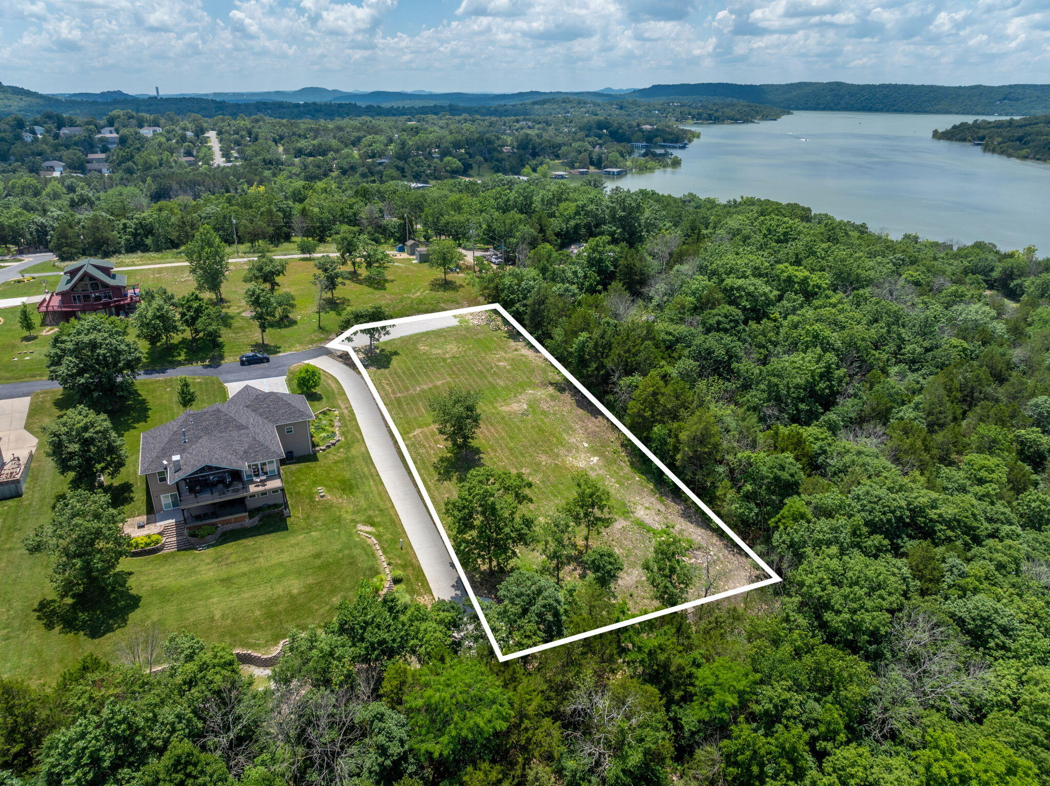 11 Tall Cedar Lane Property Photo 2