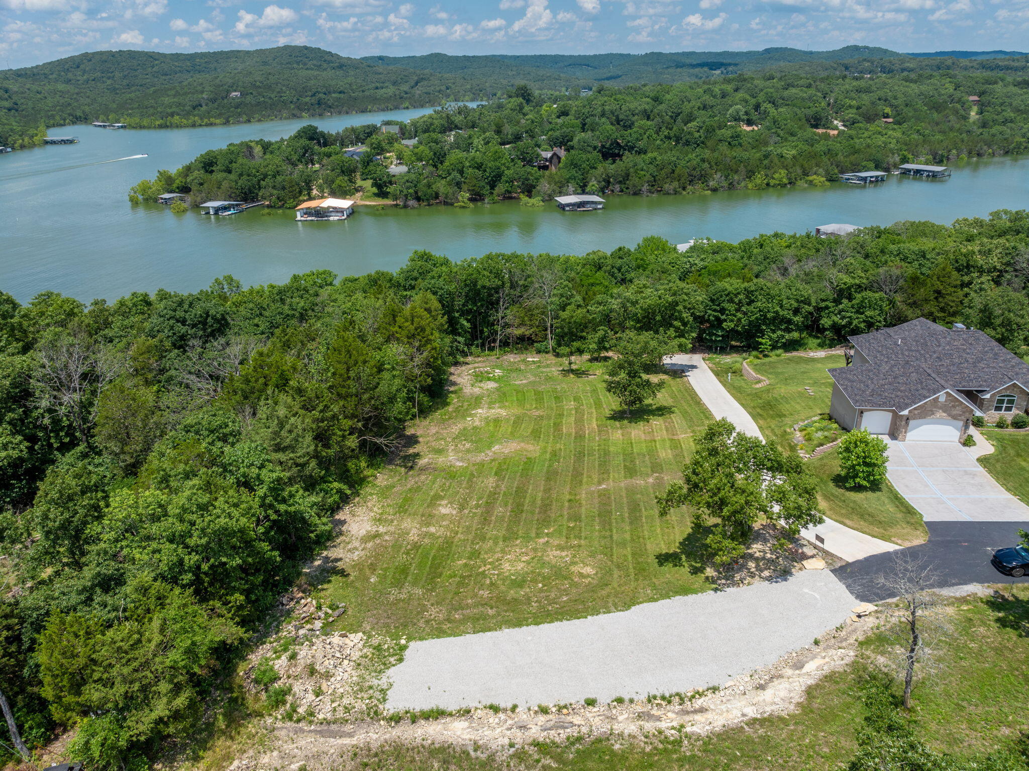 11 Tall Cedar Lane Property Photo 8
