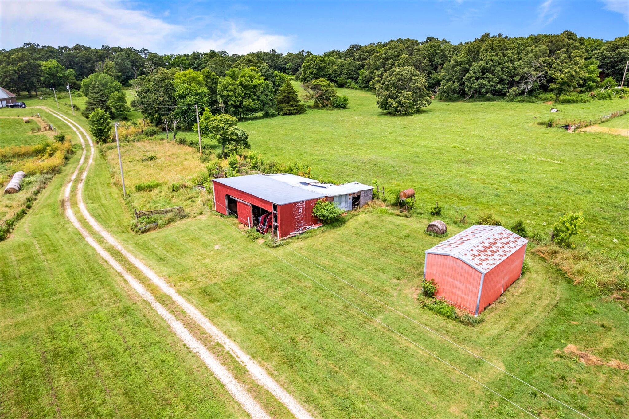 23369 Highway W Property Photo 39