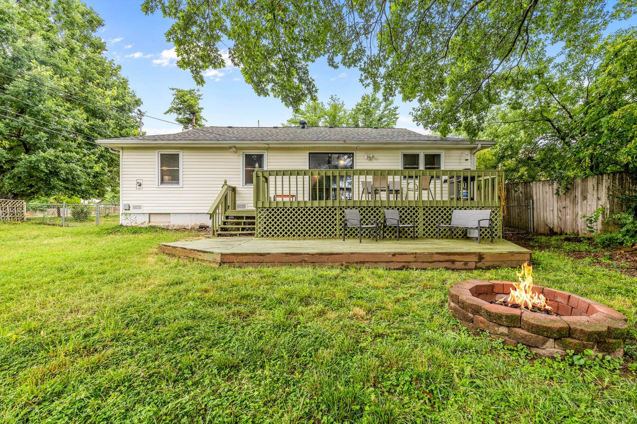 2275 East Battlefield Road Property Photo 24