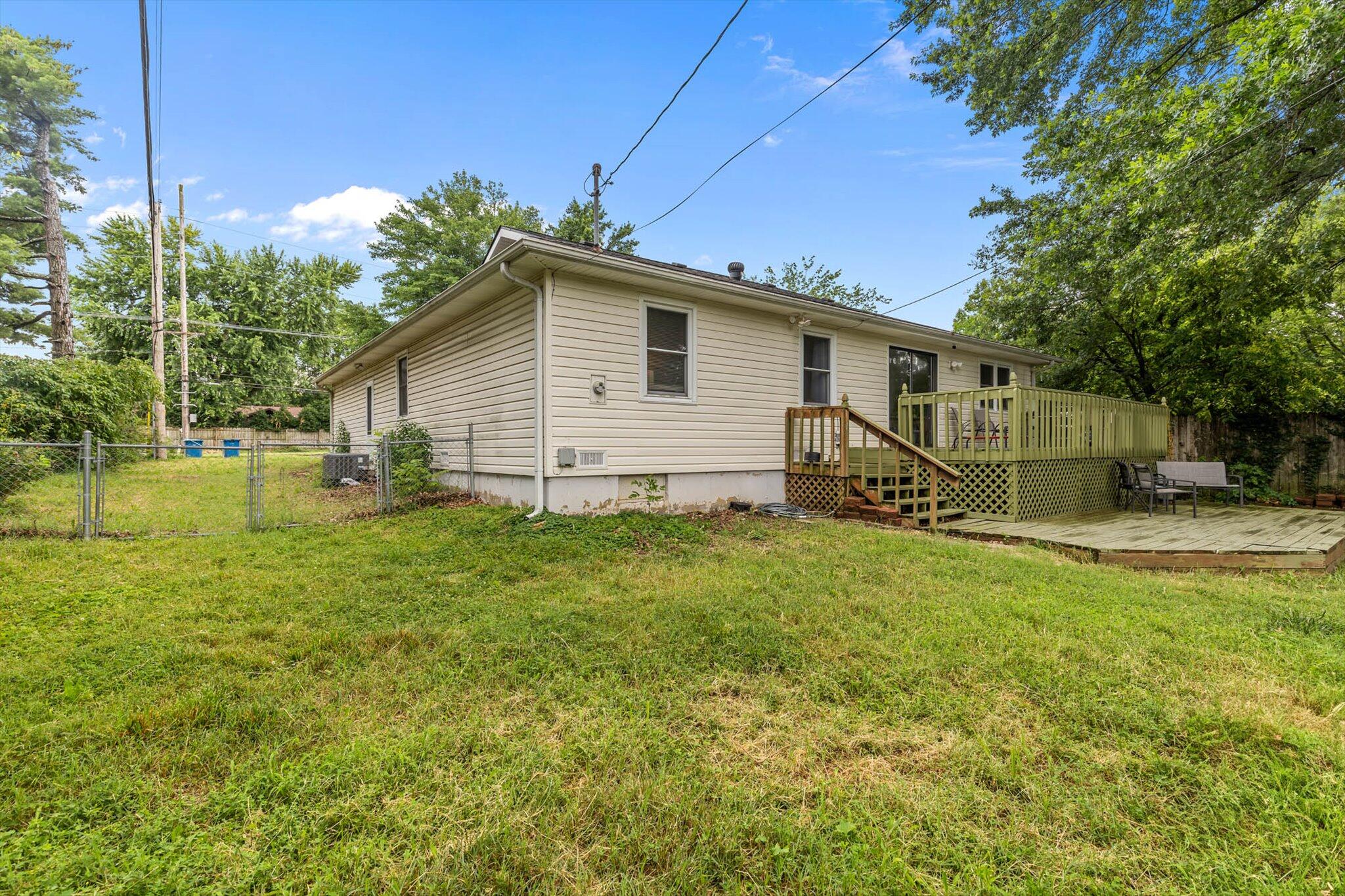 2275 East Battlefield Road Property Photo 25