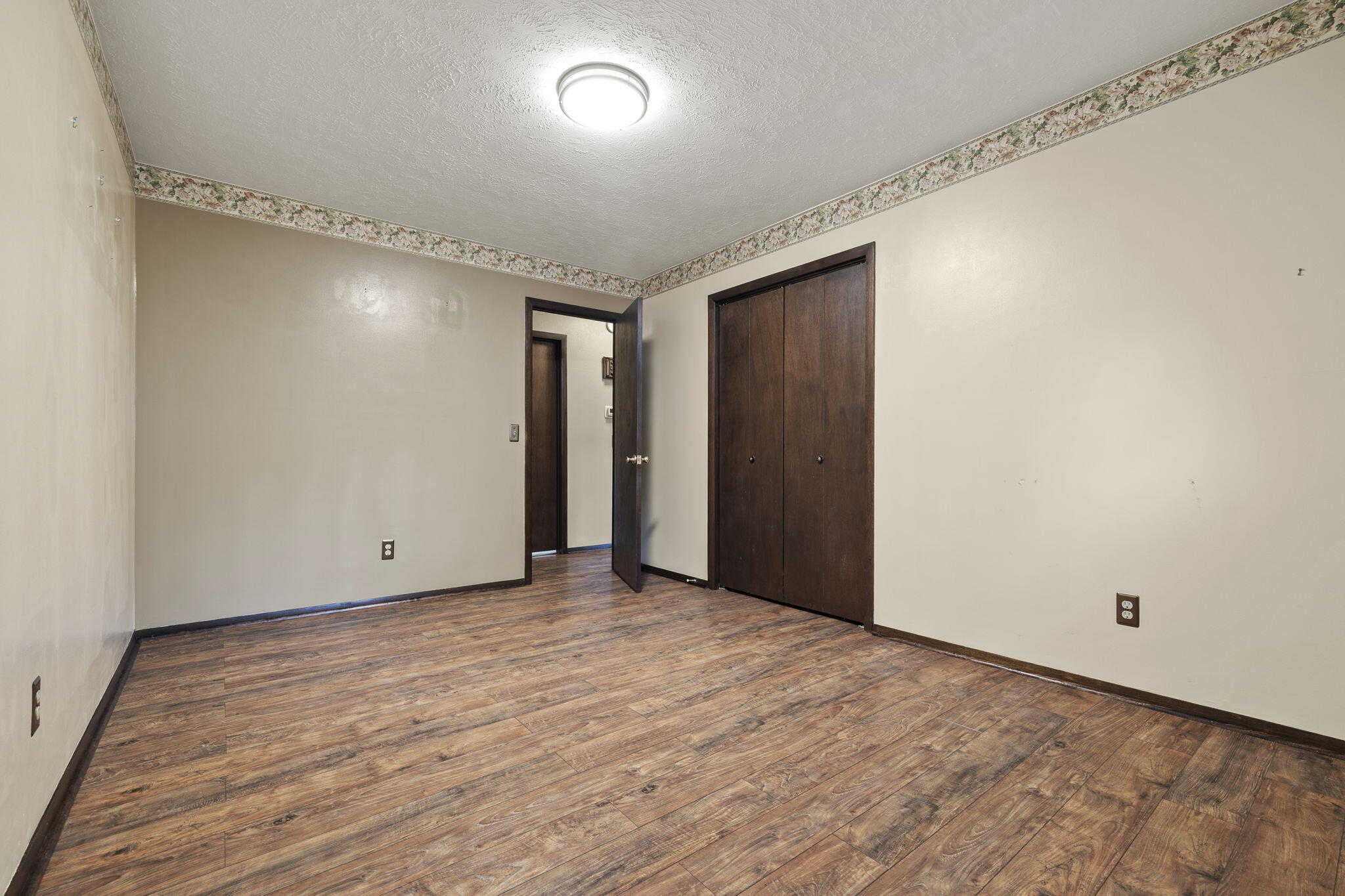 830 West Morningside Street Property Photo 13