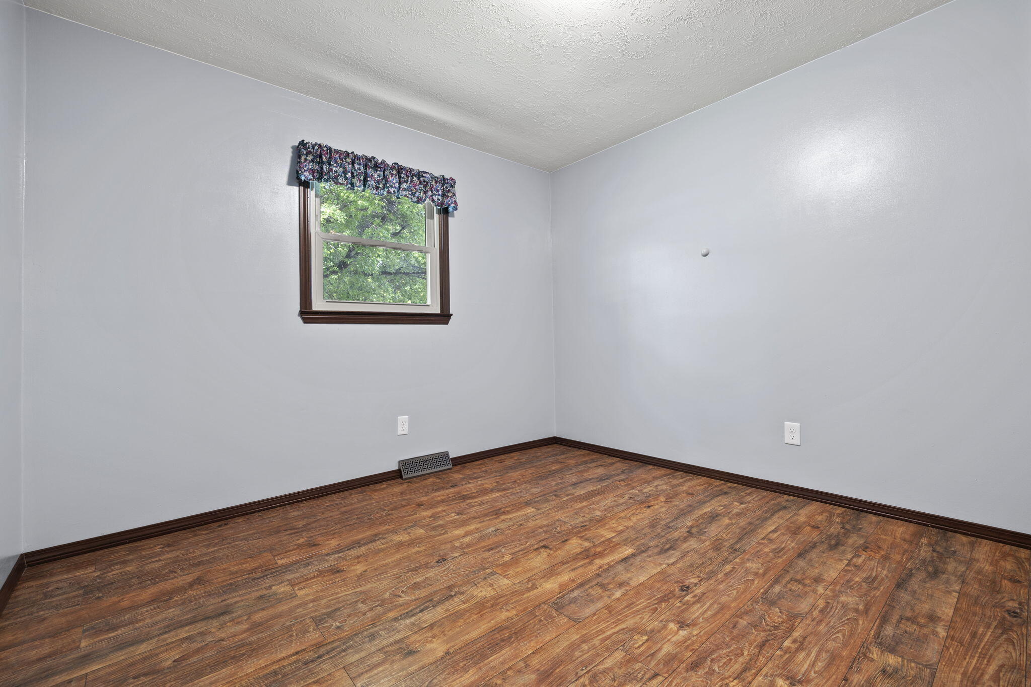 830 West Morningside Street Property Photo 16