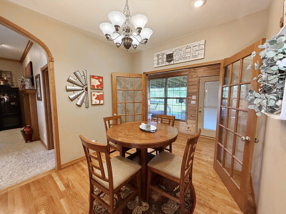 15851 South 1400 Road Property Photo 15