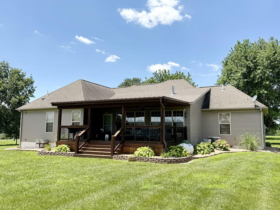 15851 South 1400 Road Property Photo 41