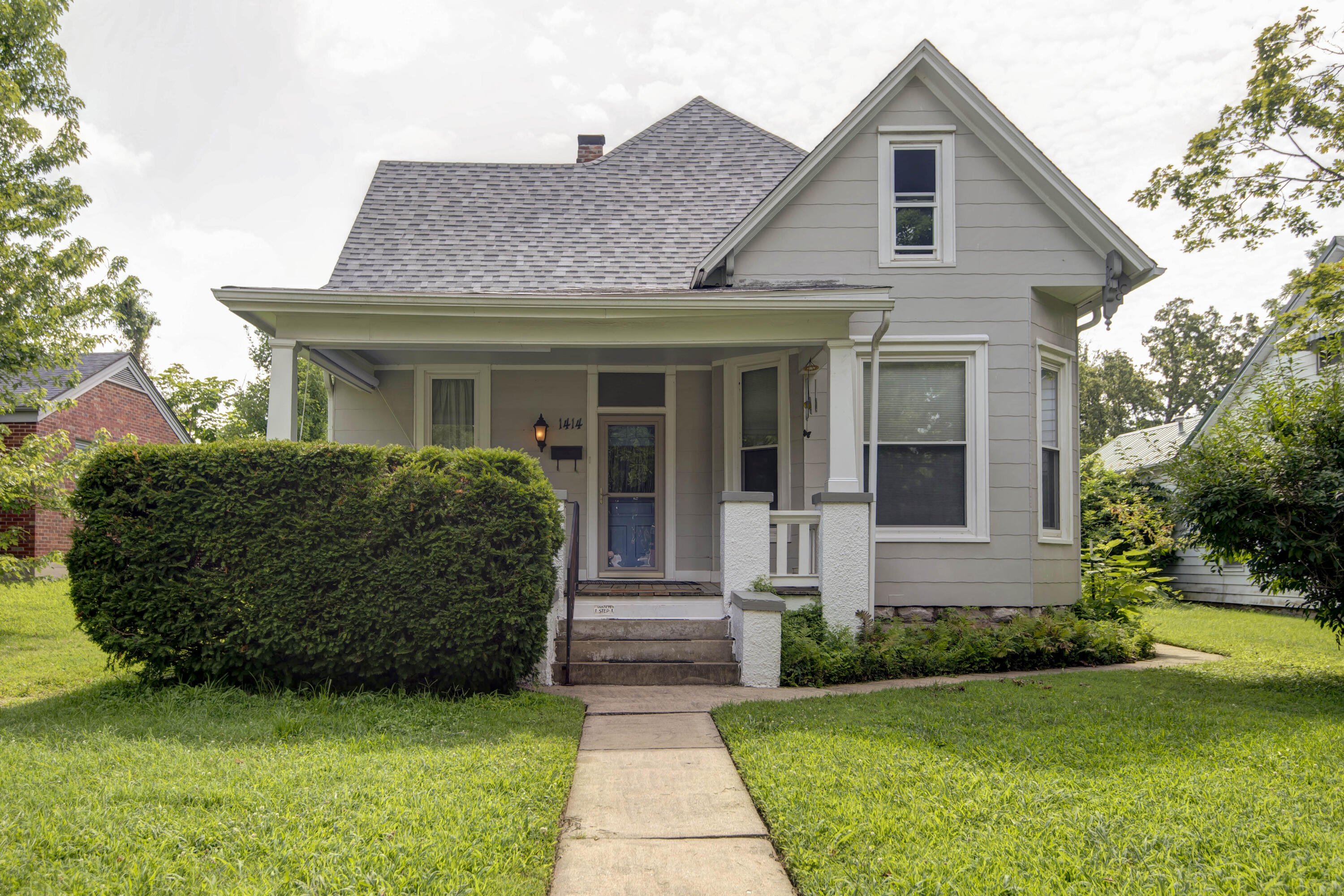 1414 North Clay Avenue Property Photo 1