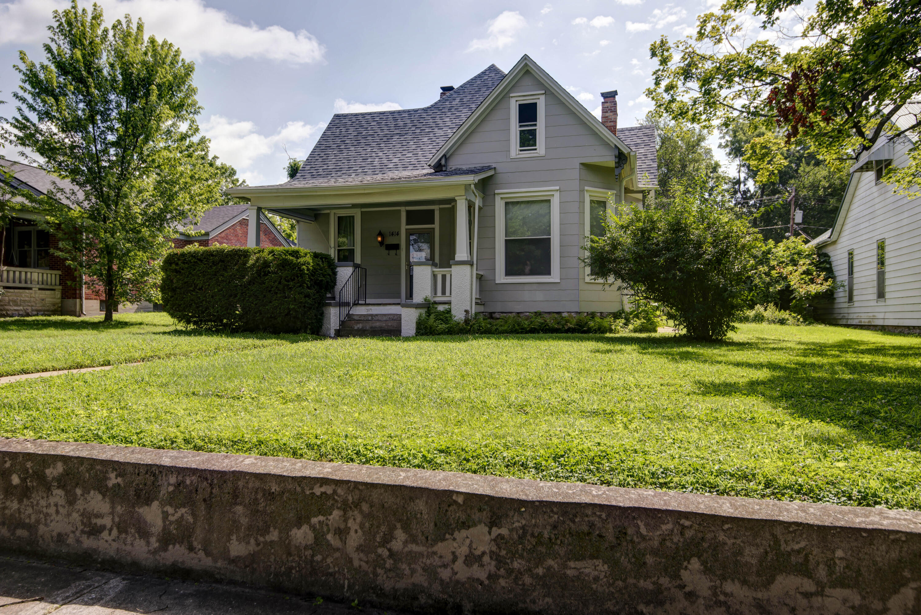 1414 North Clay Avenue Property Photo 2