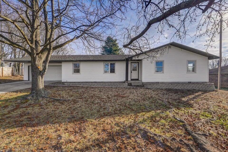 502 South Walnut Street Property Photo 1