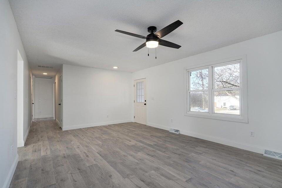 502 South Walnut Street Property Photo 7